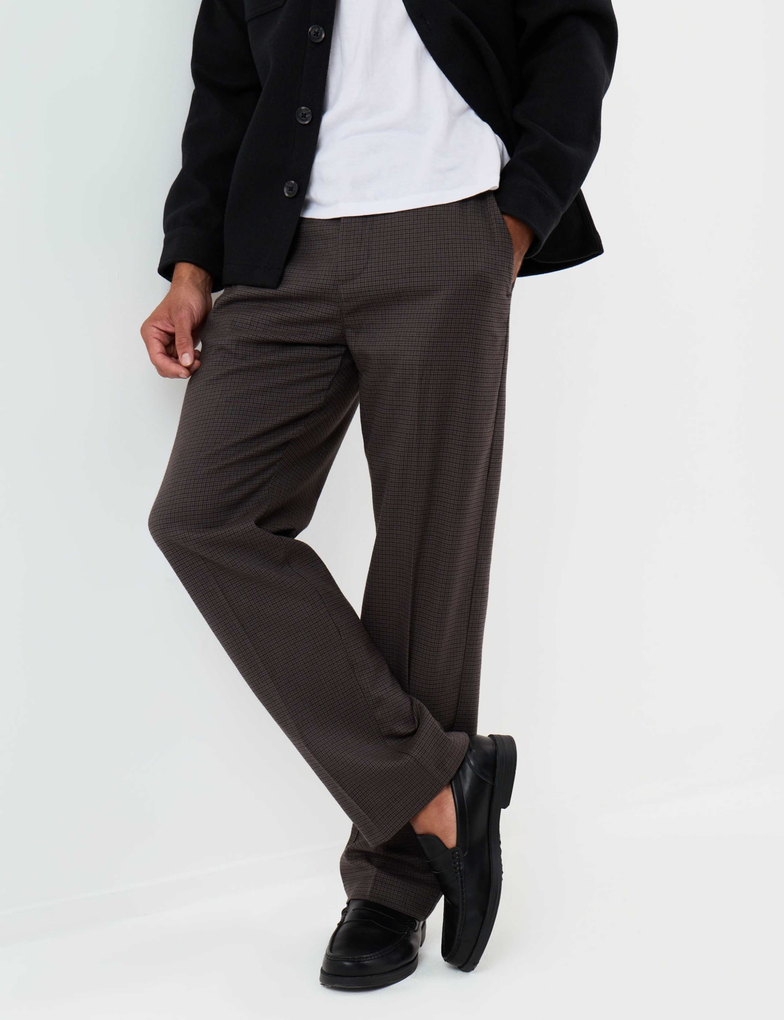 Tailored Fit Straight Leg Trousers