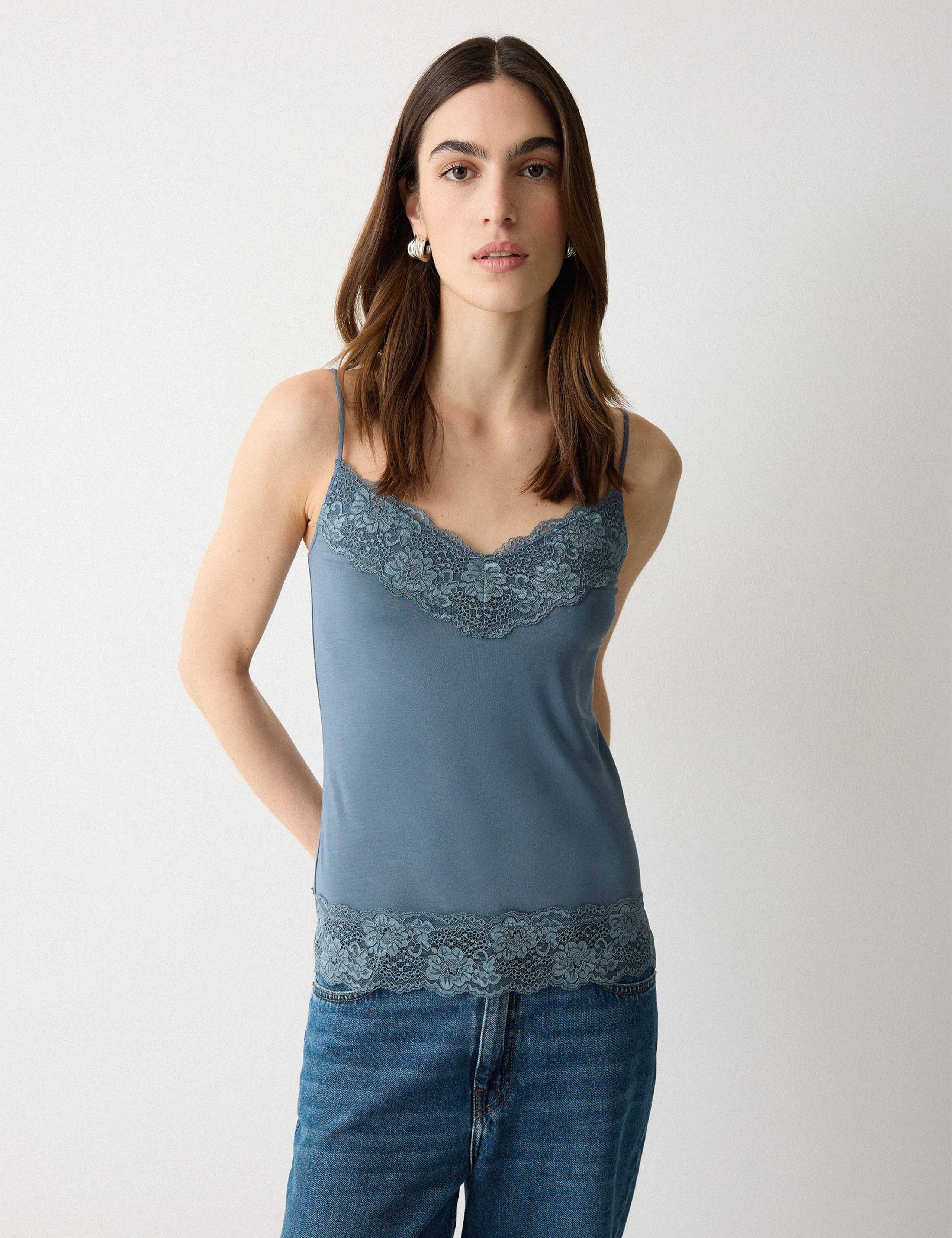 Modal Rich V-Neck Lace Vest