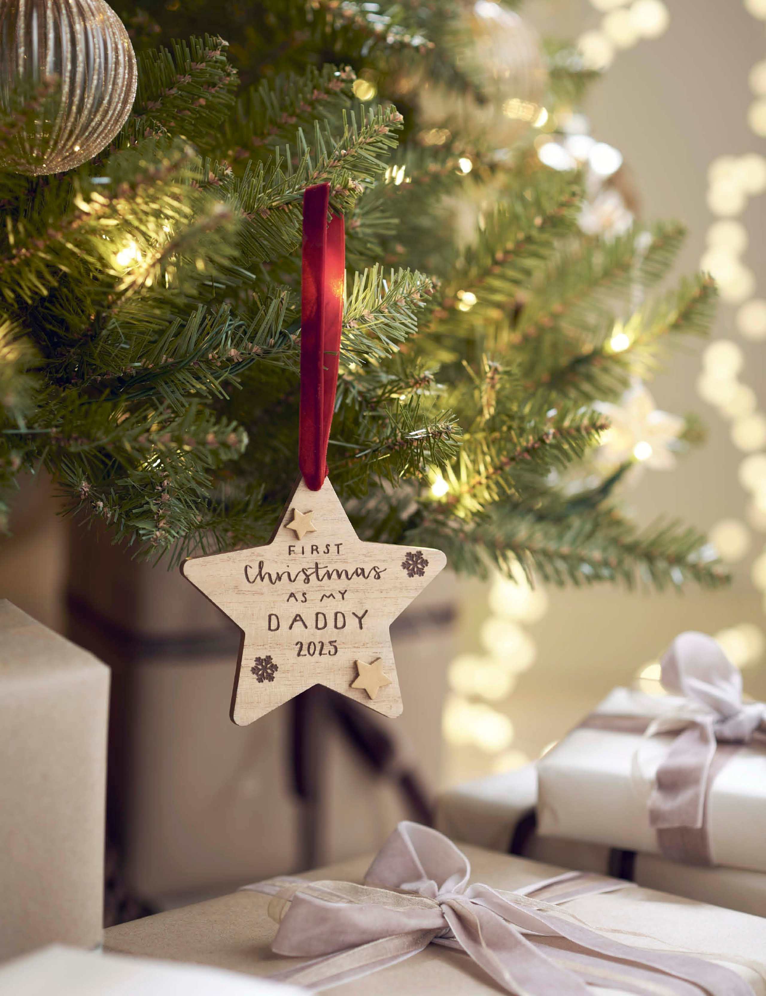 Wood Hanging Daddy Star Decoration