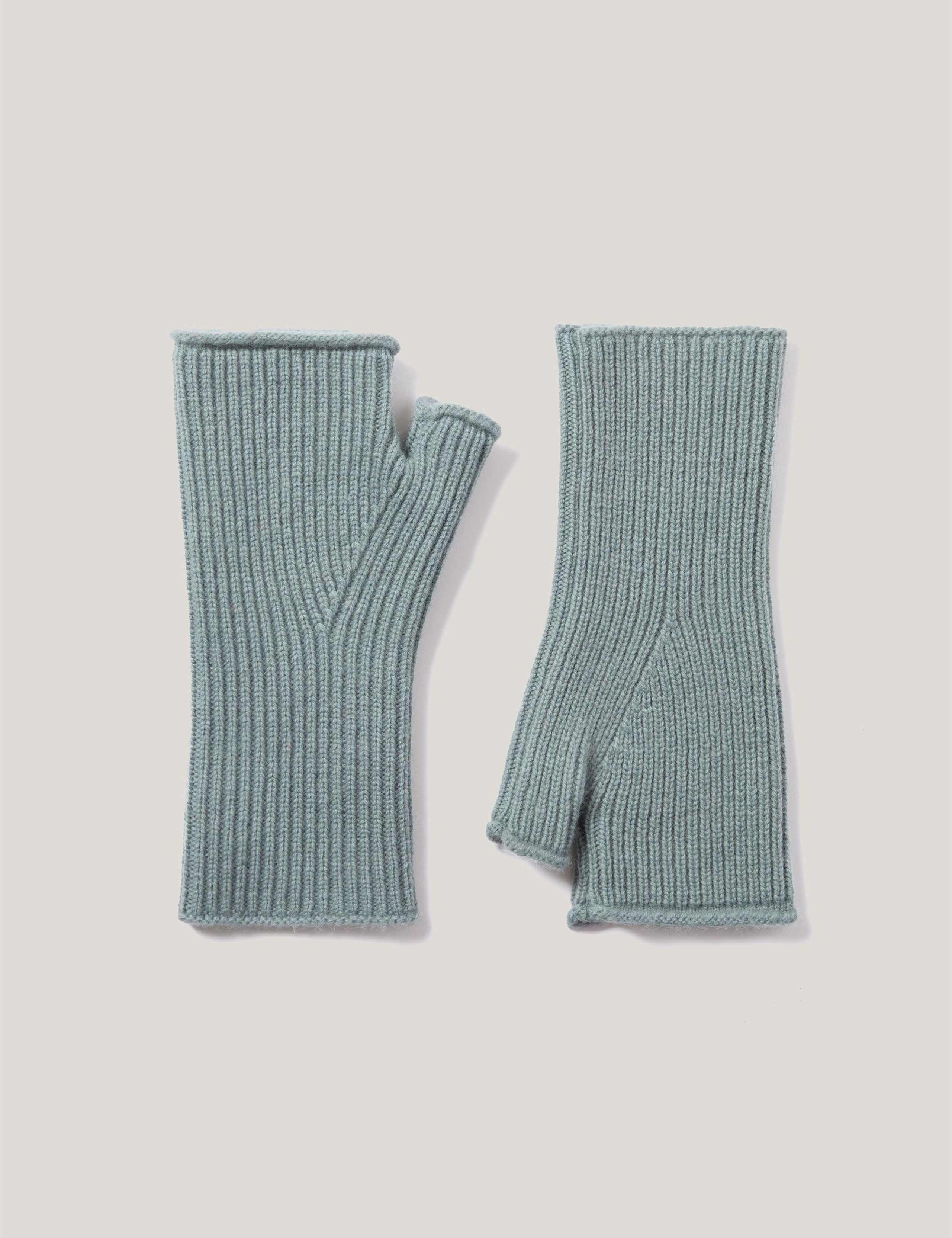 Wool Rich Knitted Mittens