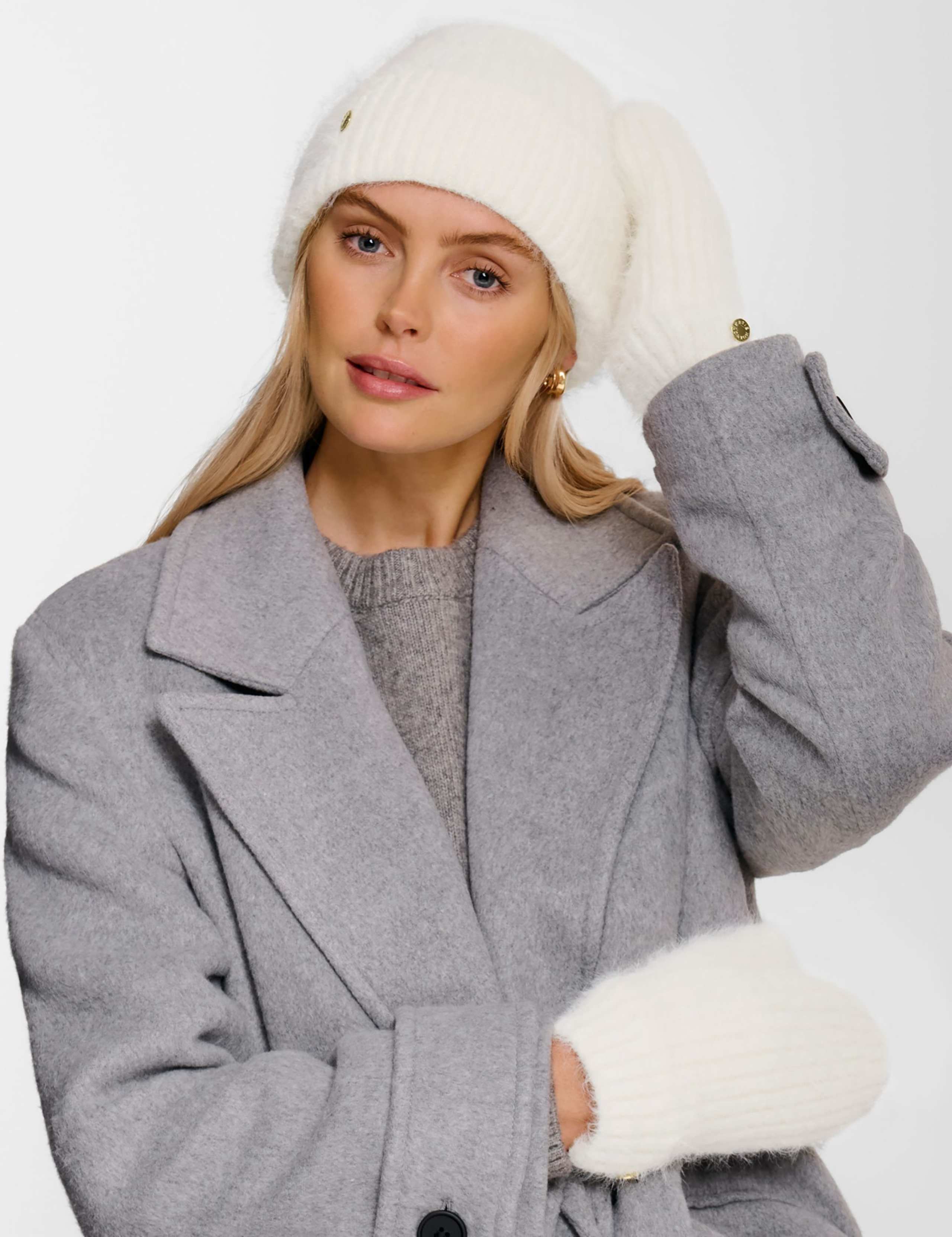 Knitted Hat & Gloves Gift Set