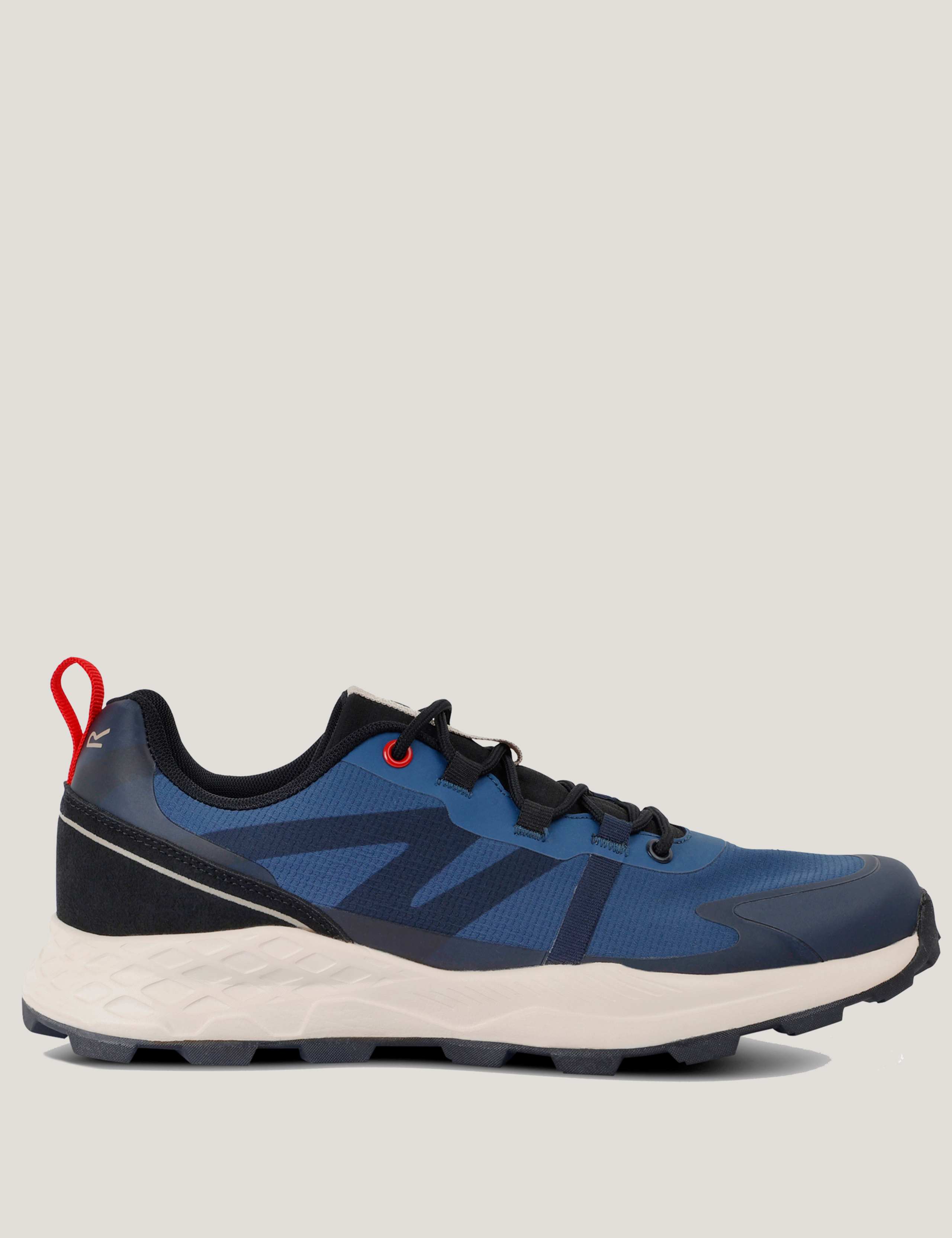 Leighton Trainers