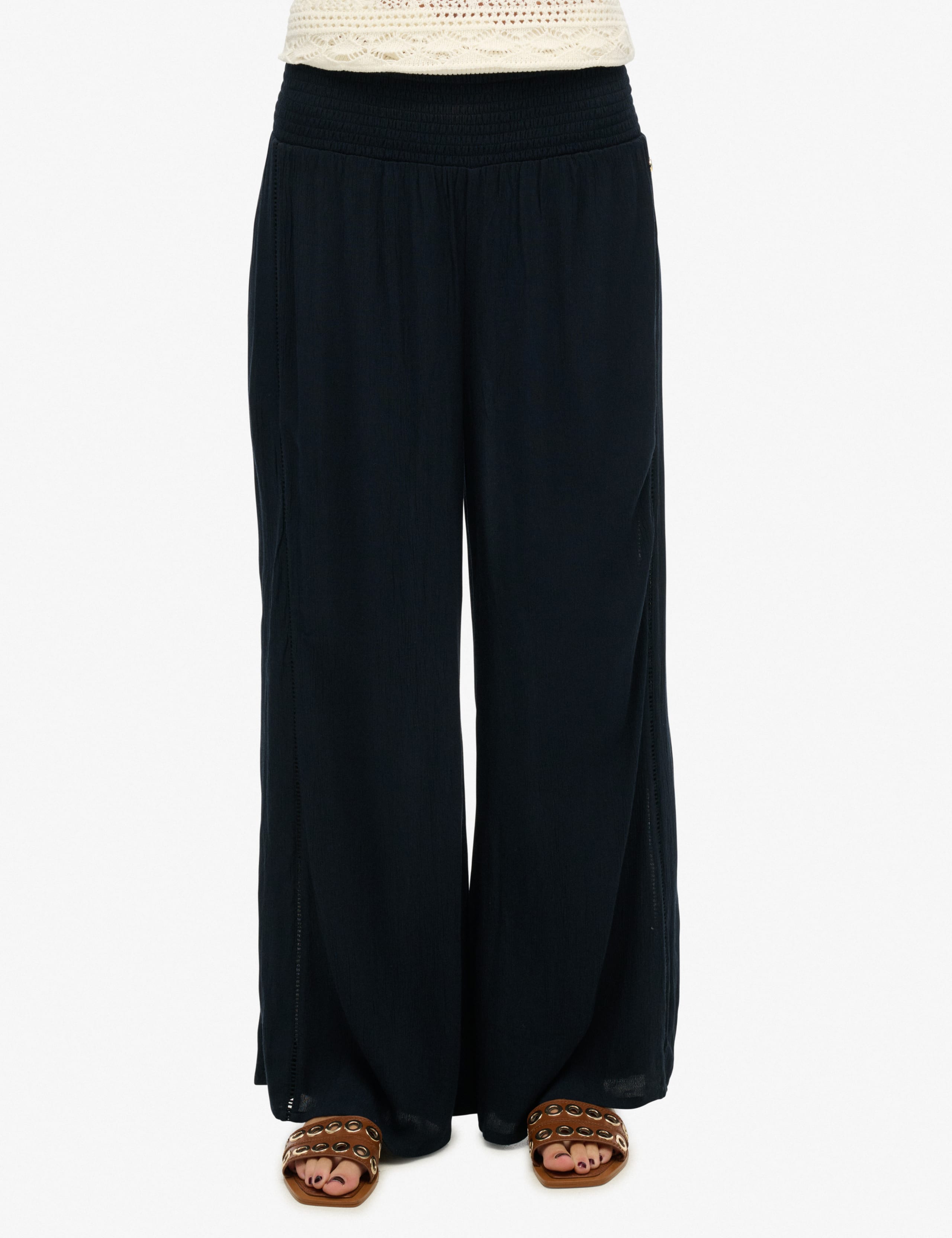 Relaxed Trousers