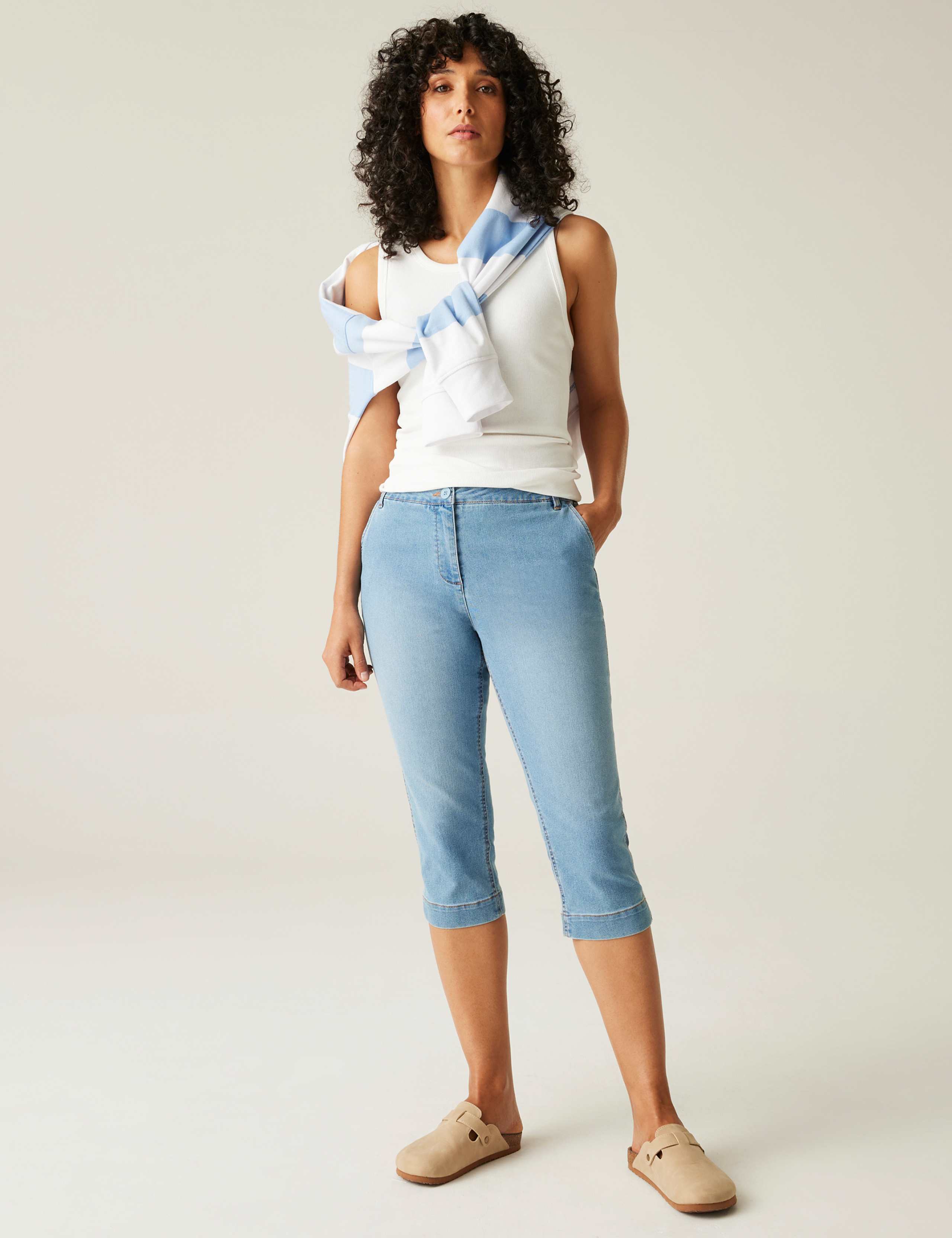 Bayletta Straight Leg Cropped Jeans