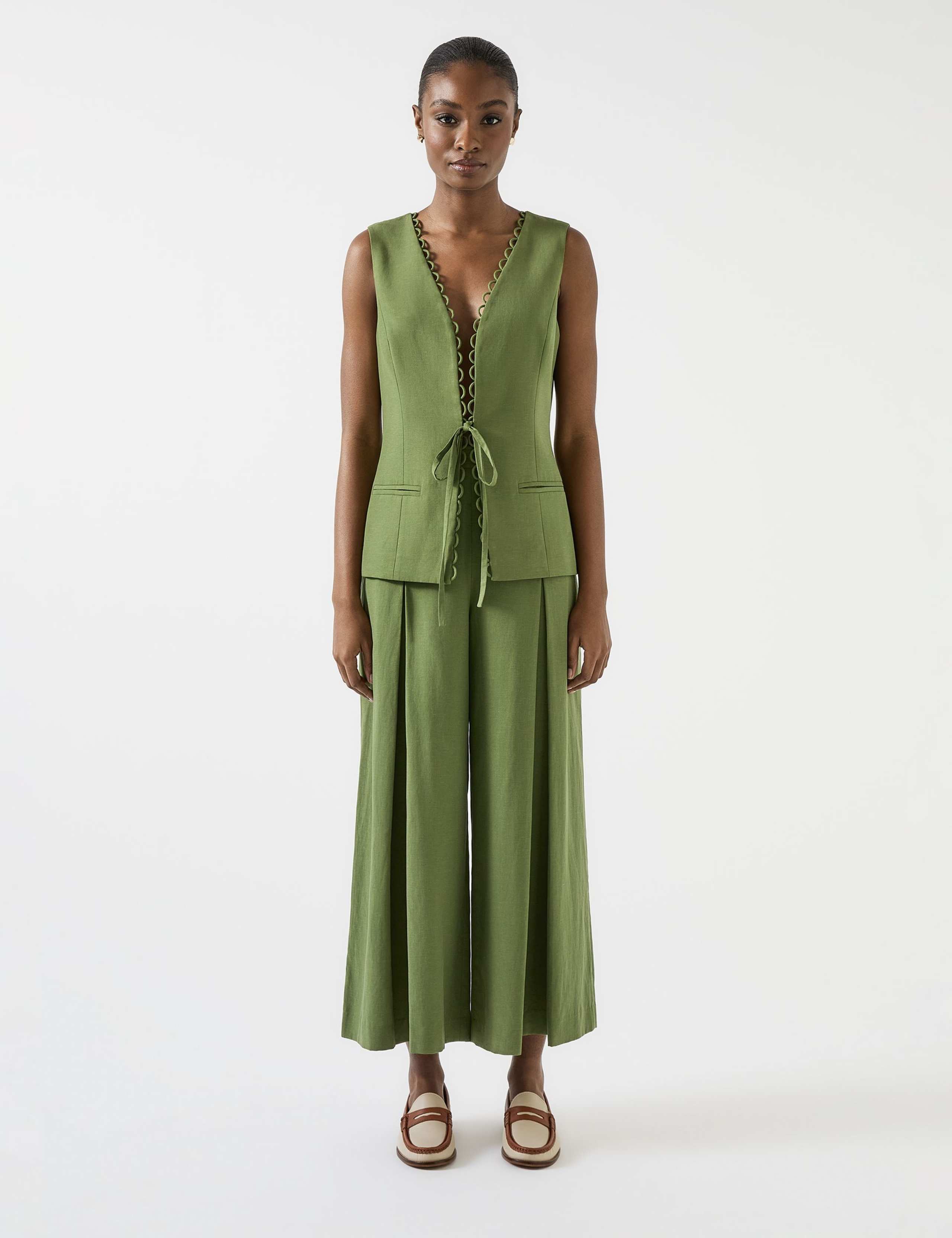 Scallop Detail Tie Front Fitted Waistcoat