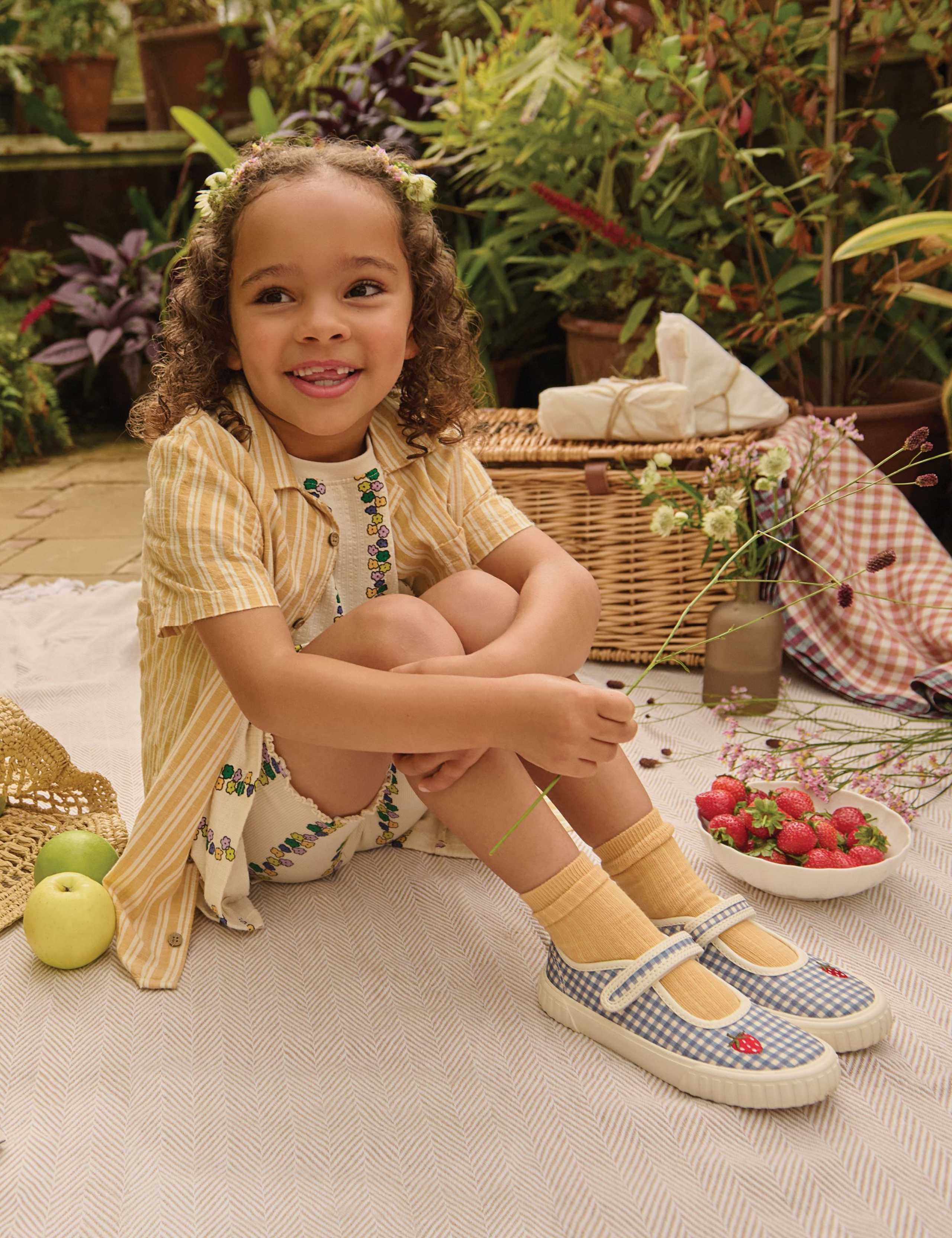 Kids' Gingham Riptape Mary Jane Shoes (6 Small-1 1/2 Large)