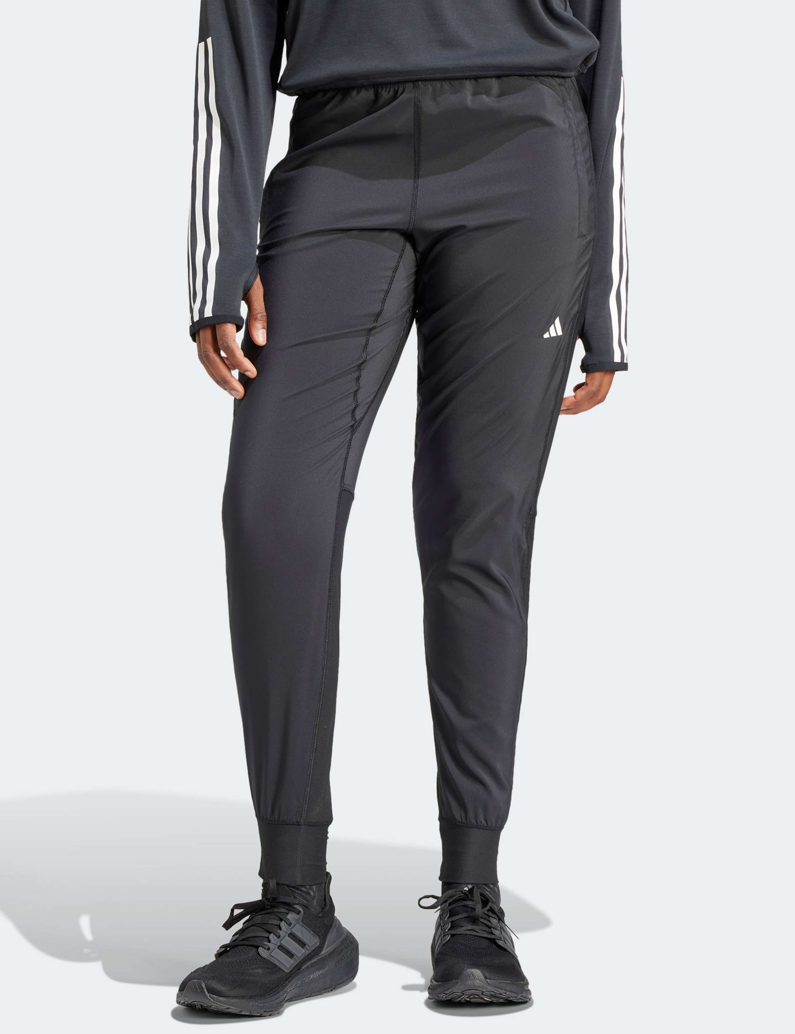 Own The Run Cuffed Slim Fit Joggers