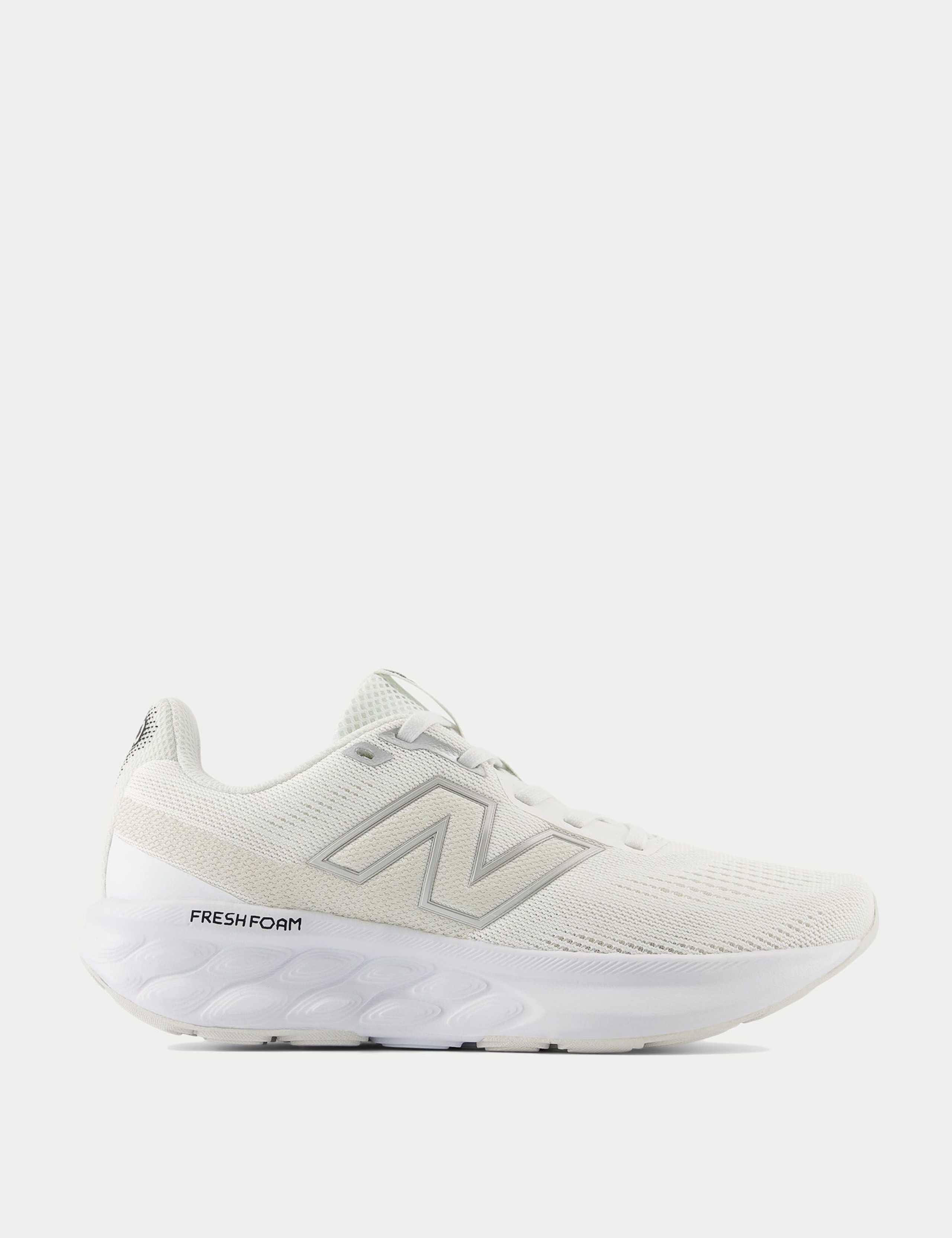520v9 Running Trainers