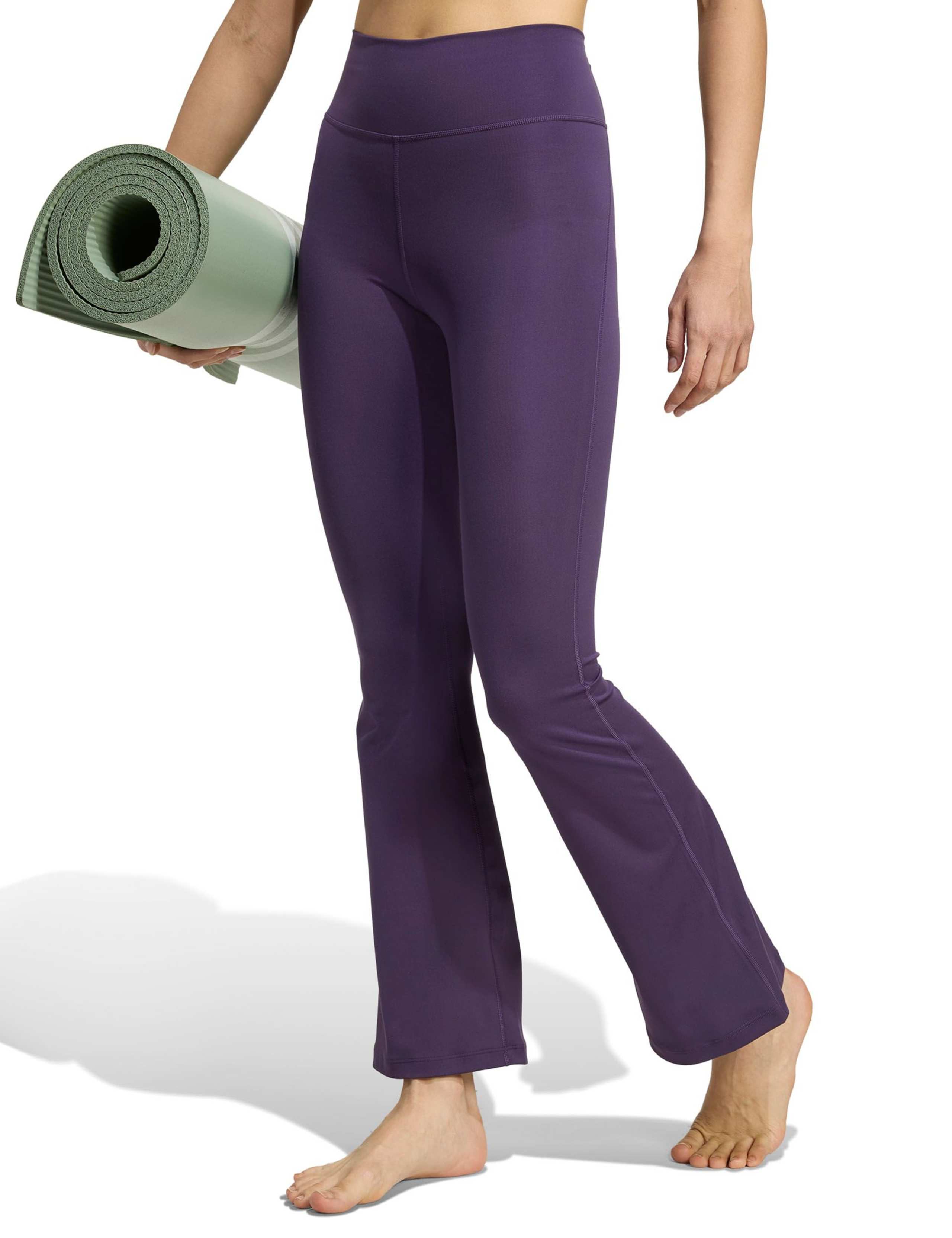 All Me Essentials Flared Leggings