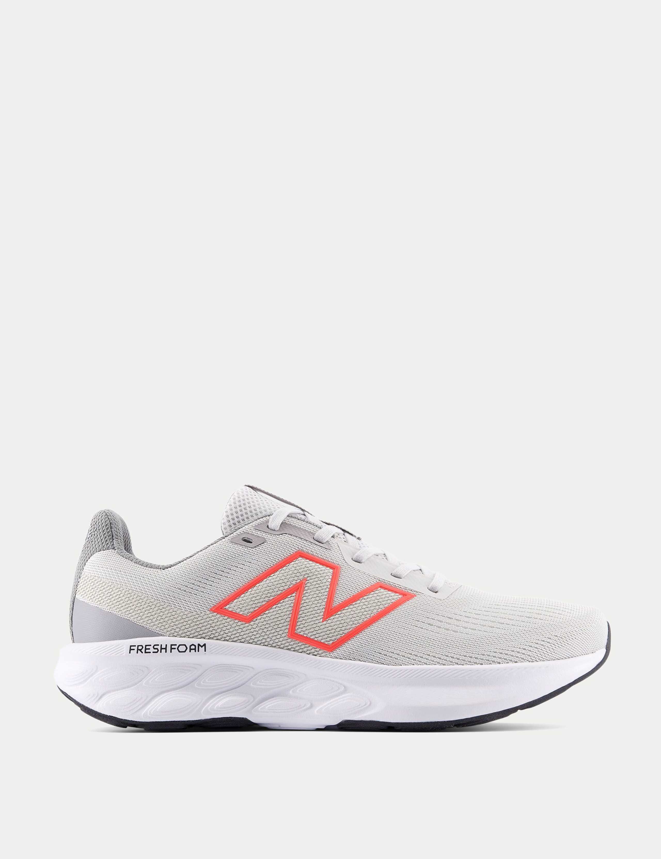 Fresh Foam 520v9 Running Trainers