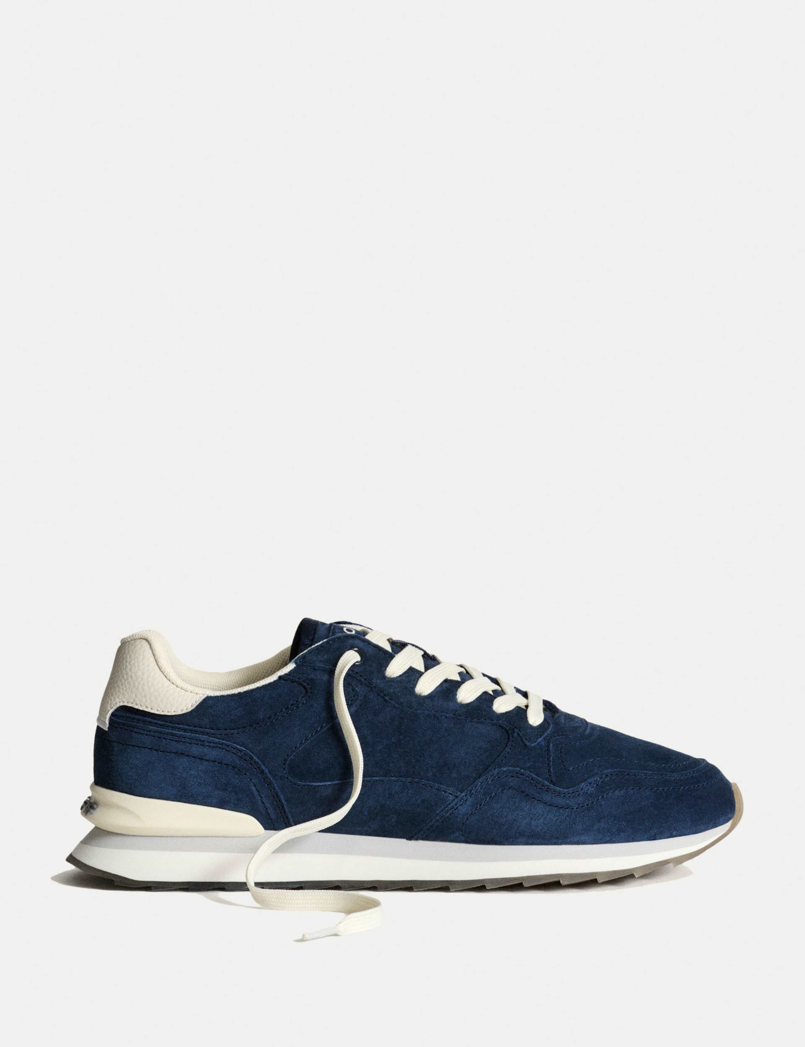 City Man Trainers