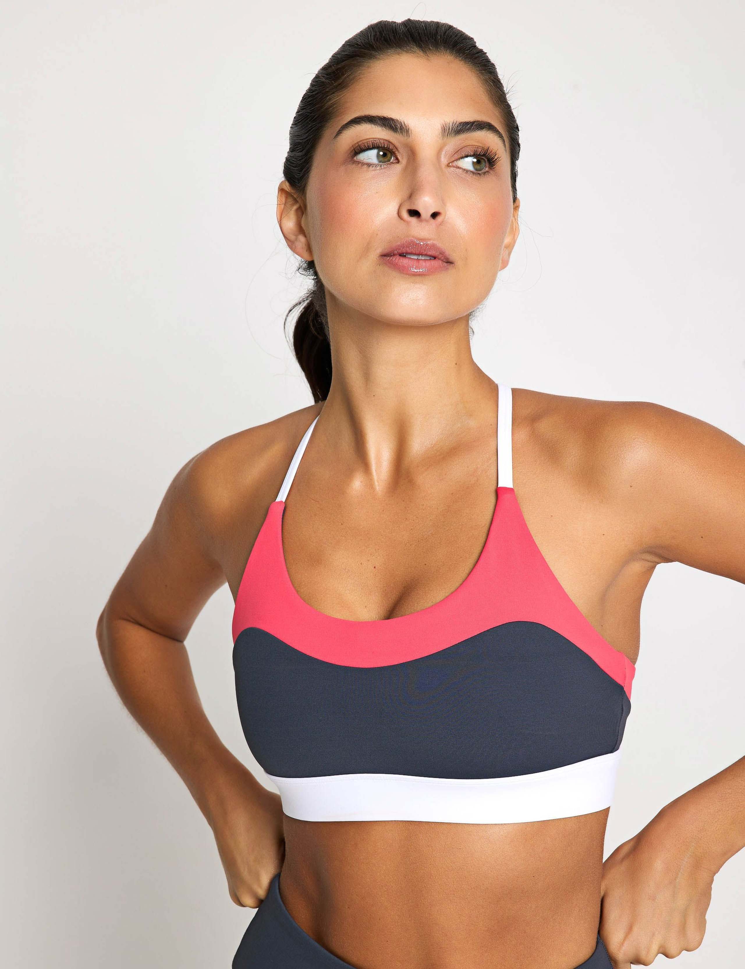 Limitless Medium Support Sports Bra