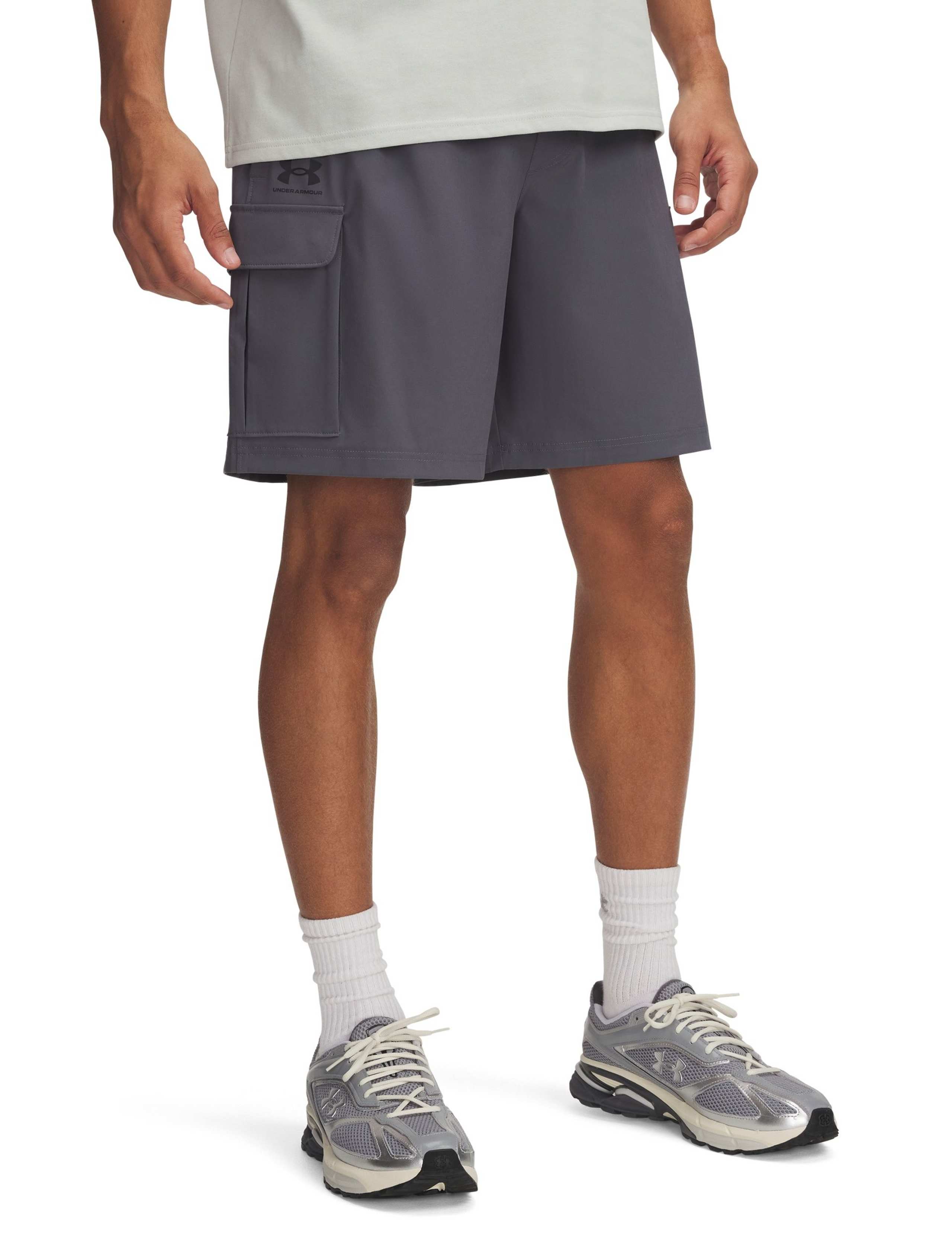 Vibe Woven Cargo Stretch Active Shorts