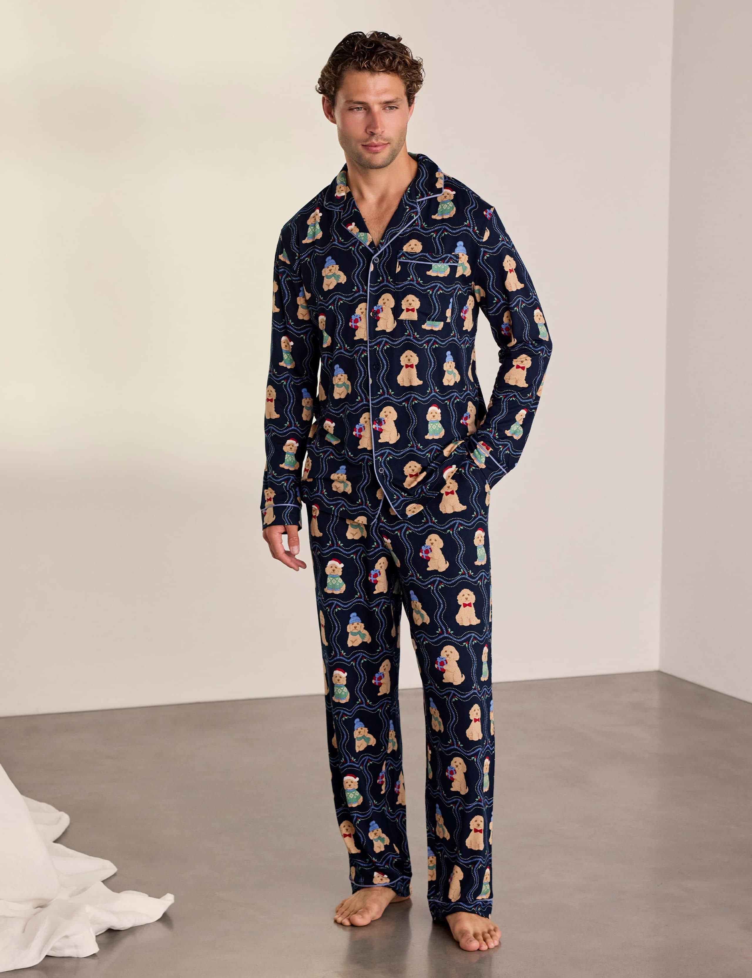 Family Christmas Dog Print
Pyjama Set
