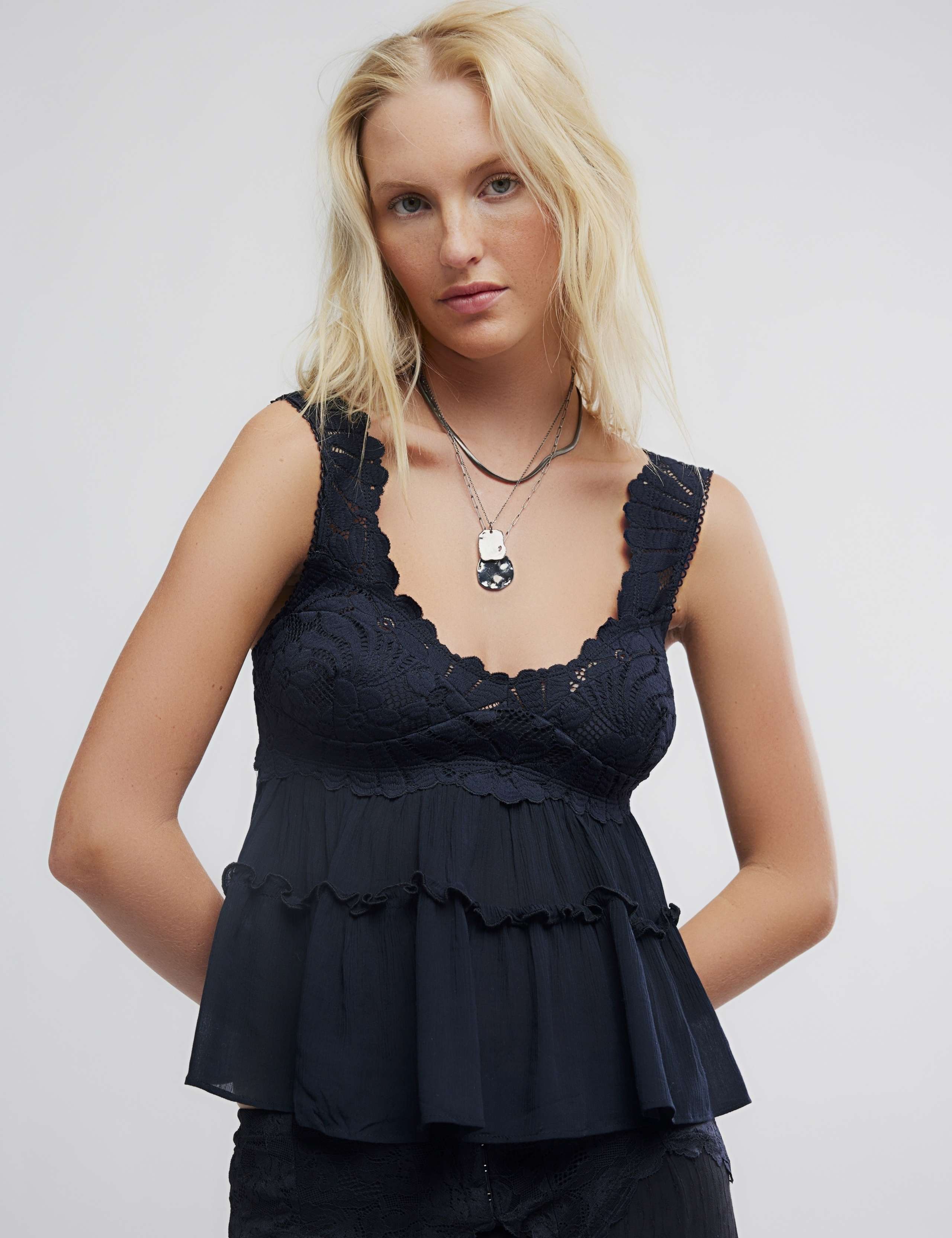 Lace Trim Tiered Peplum Hem Camisole