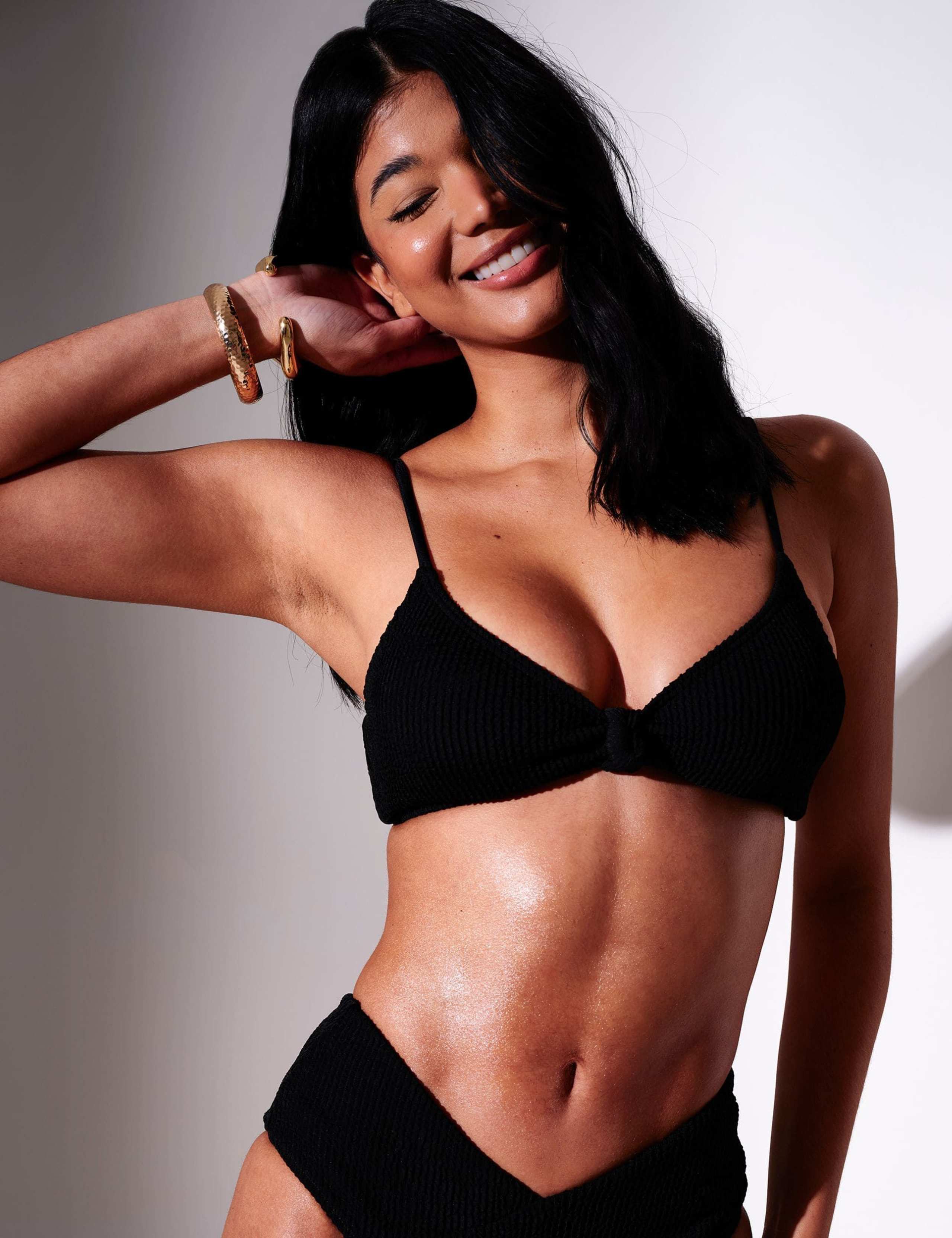 Crinkle Wired Knot Front Bikini Top