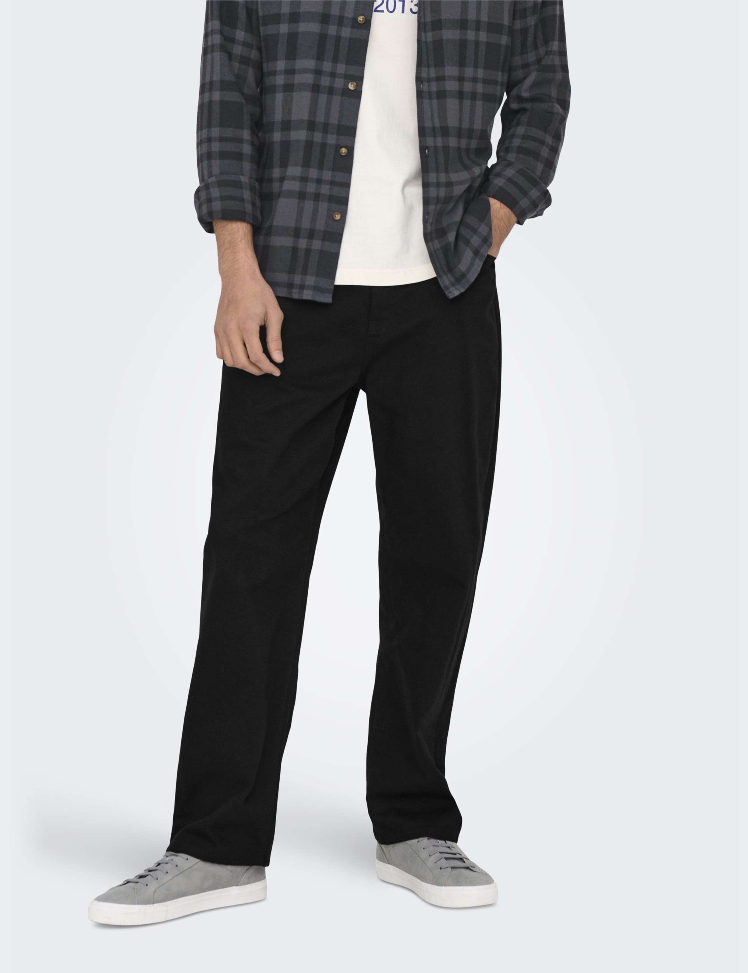 Loose Fit 5 Pocket Rigid Jeans