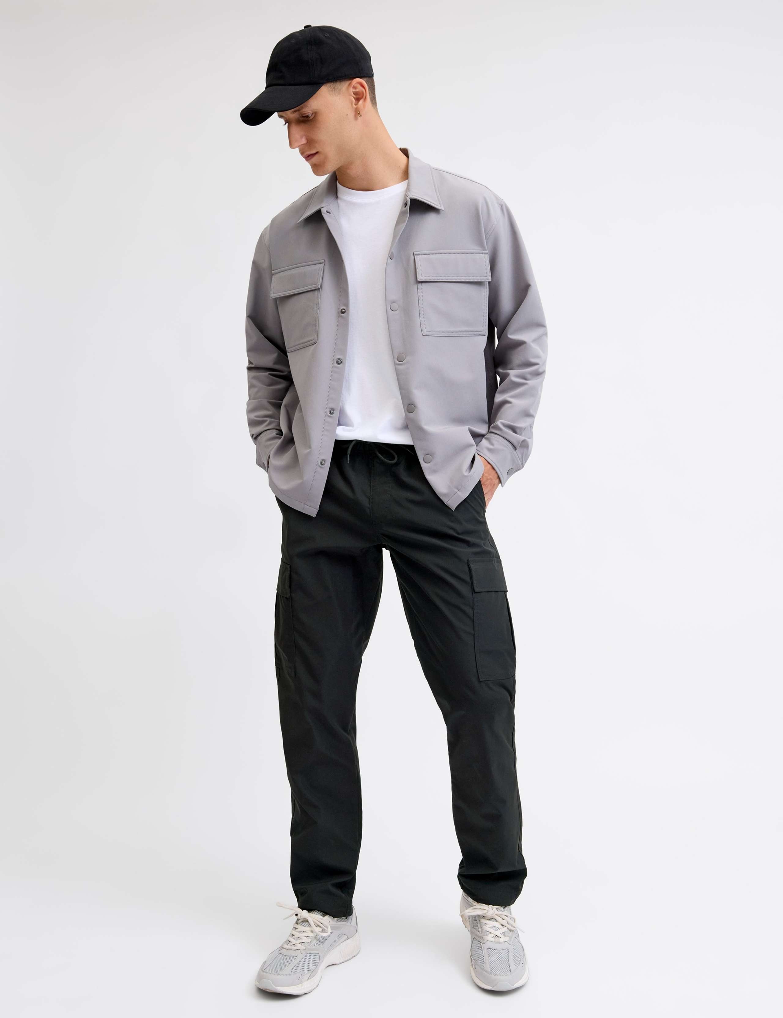 Loose Fit Tech Cargo Trousers