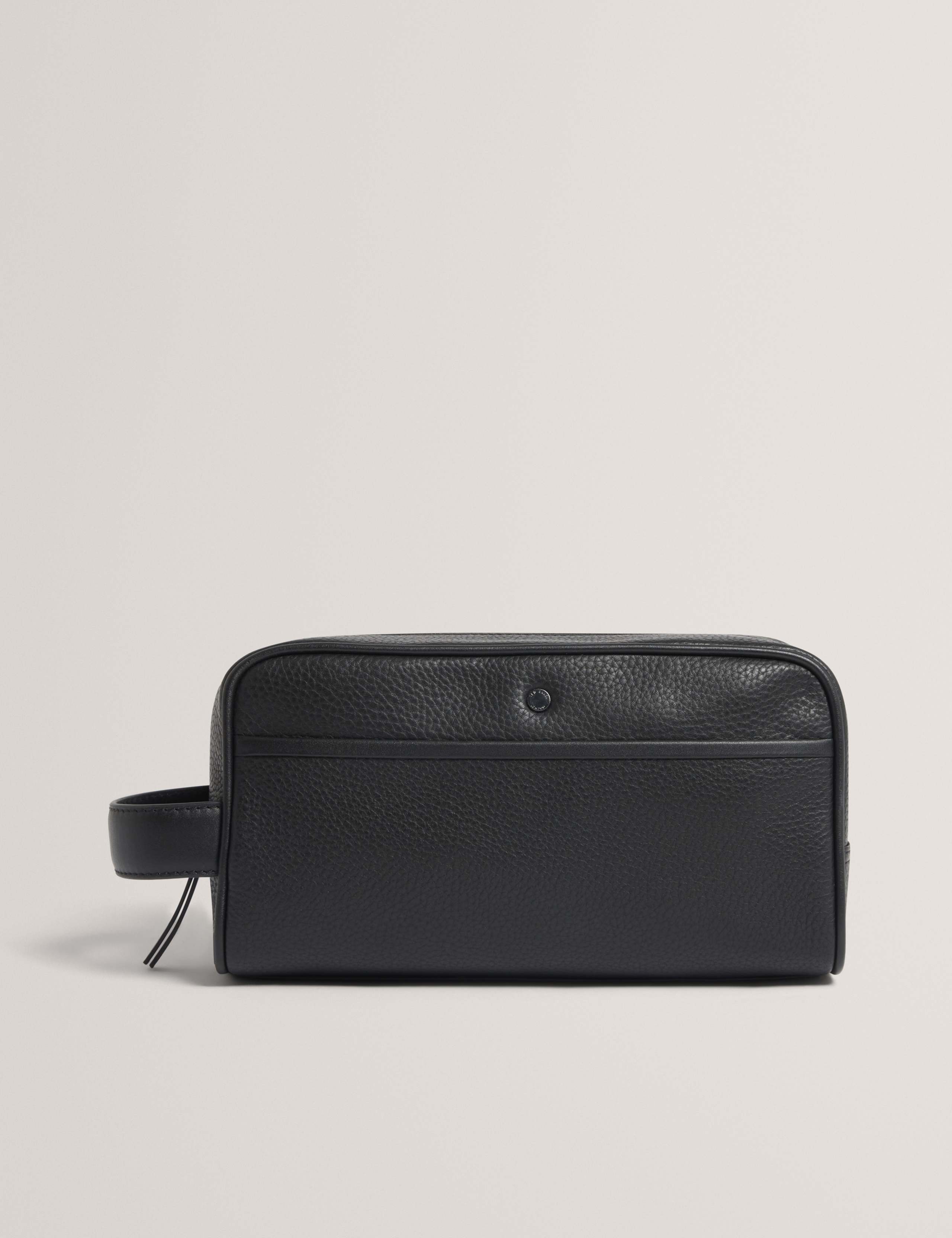 Leather Pebble Grain Washbag