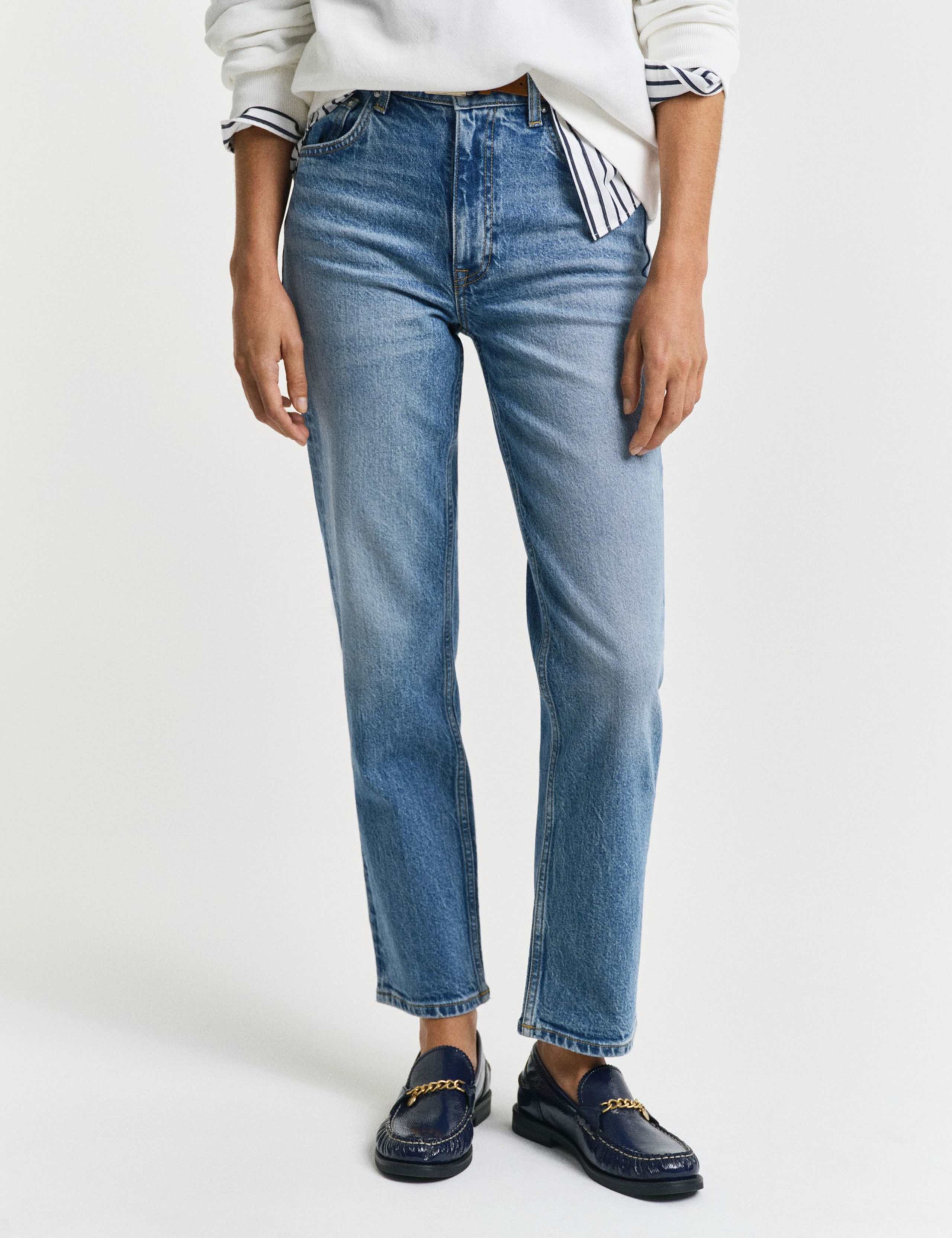 Mid Rise Straight Leg Ankle Grazer Jeans