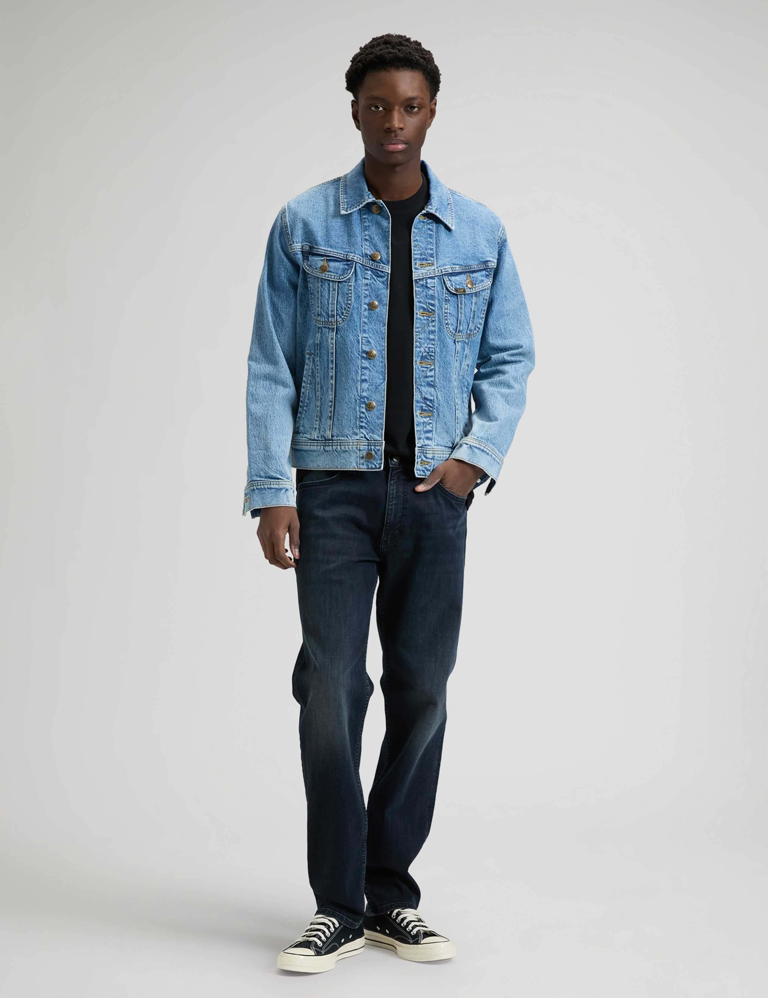 West Regular Fit Vintage Wash 5 Pocket Jeans