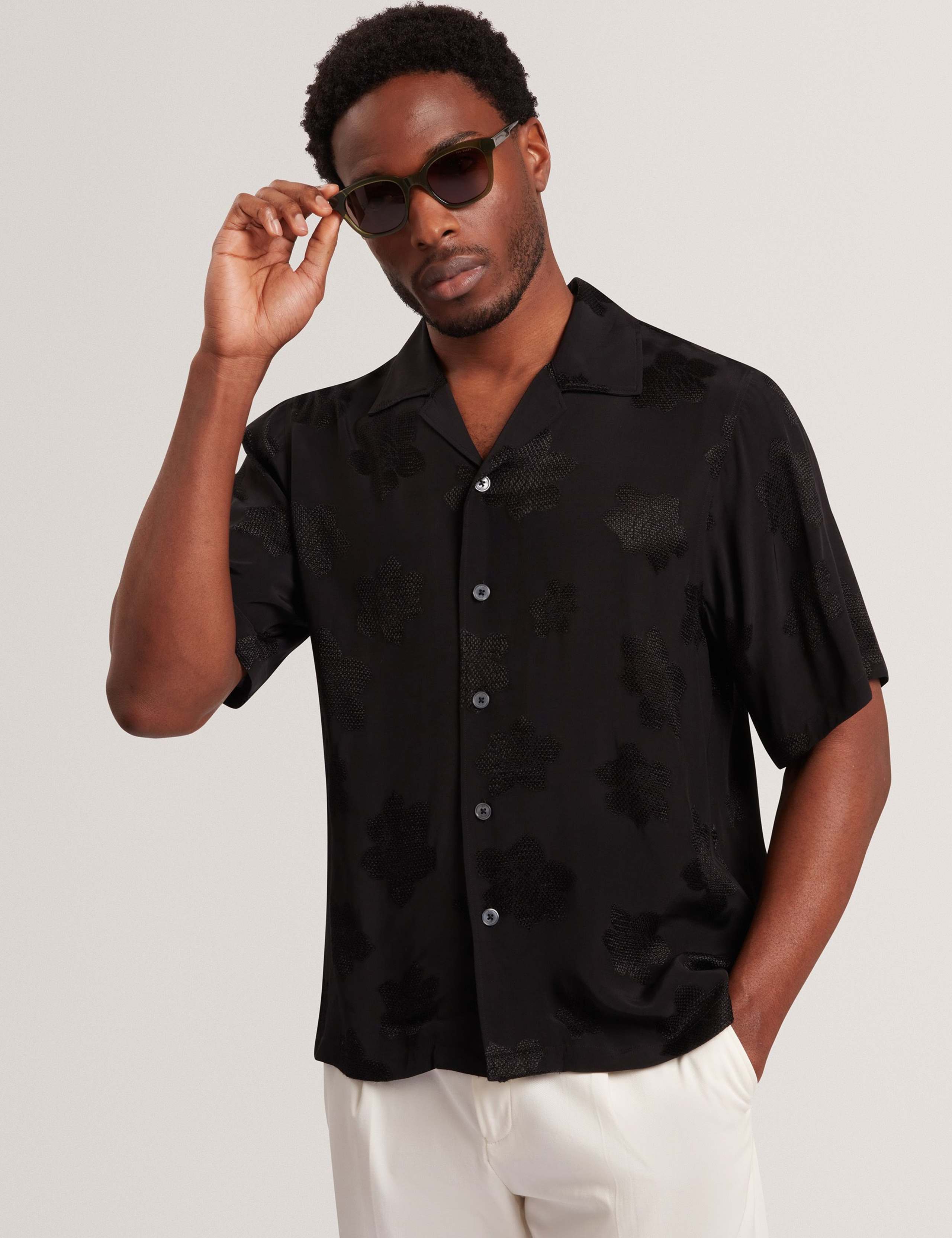 Regular Fit Thovan Short Sleeve Shirt