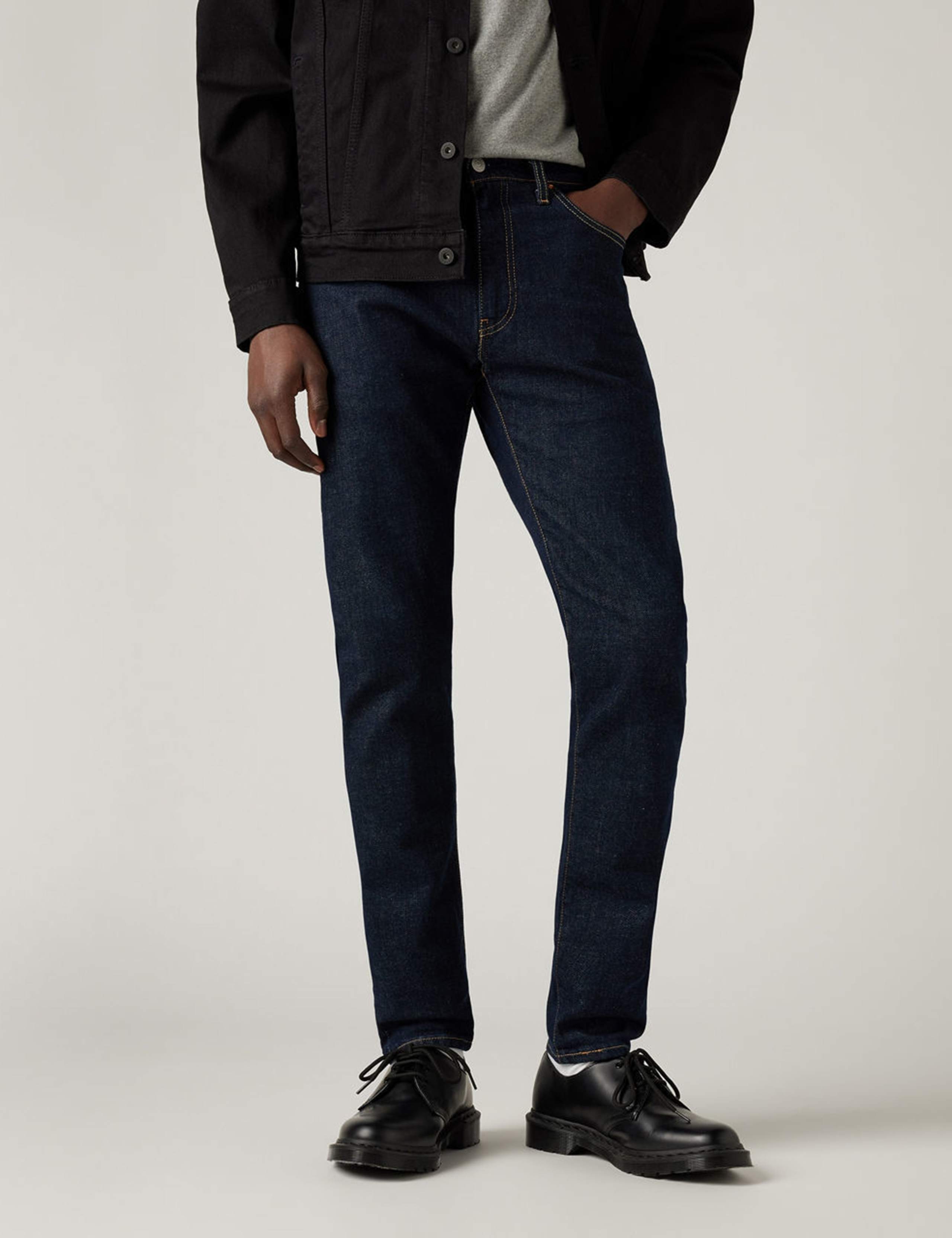 512 Slim Tapered Jeans