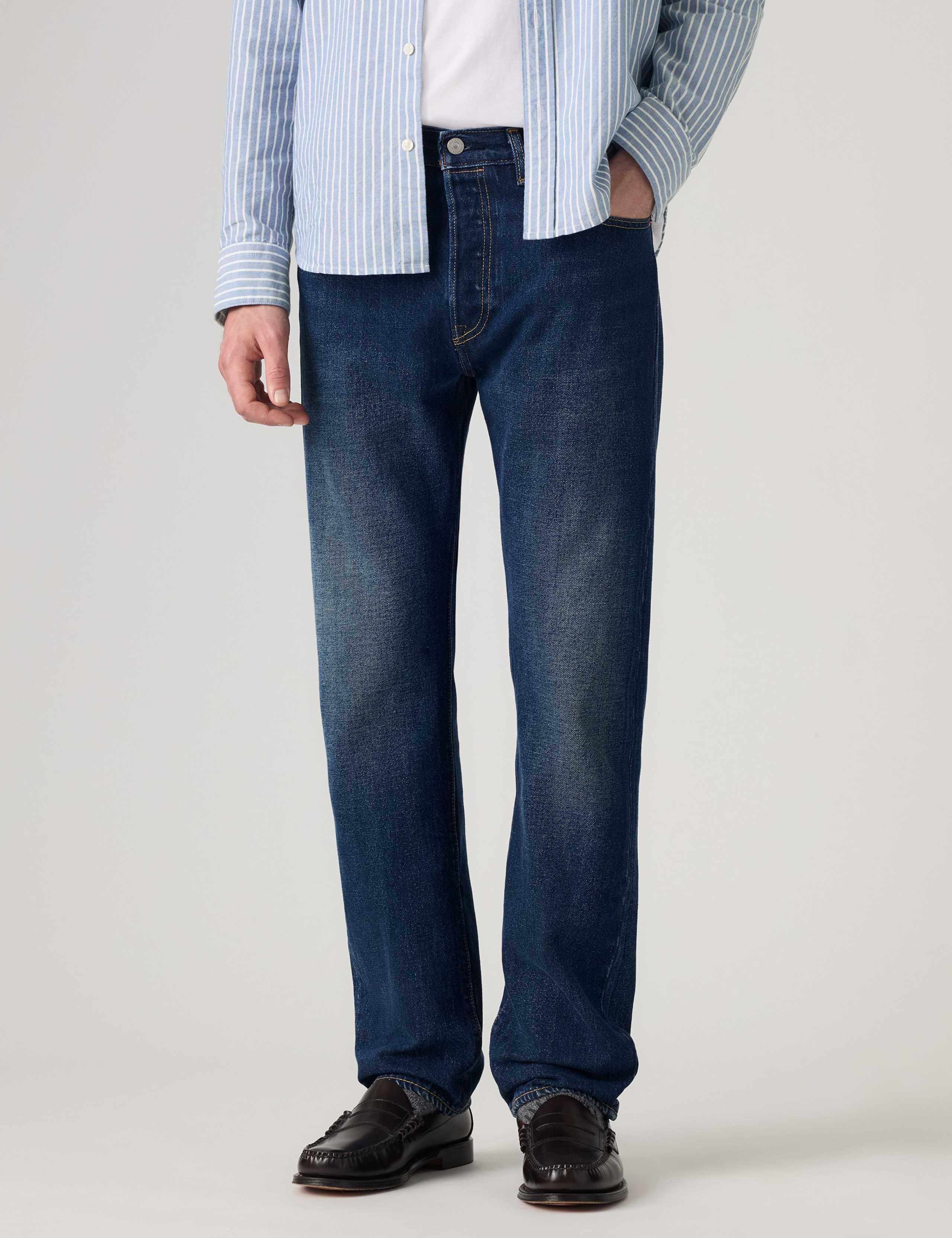 501® Straight Fit Jeans