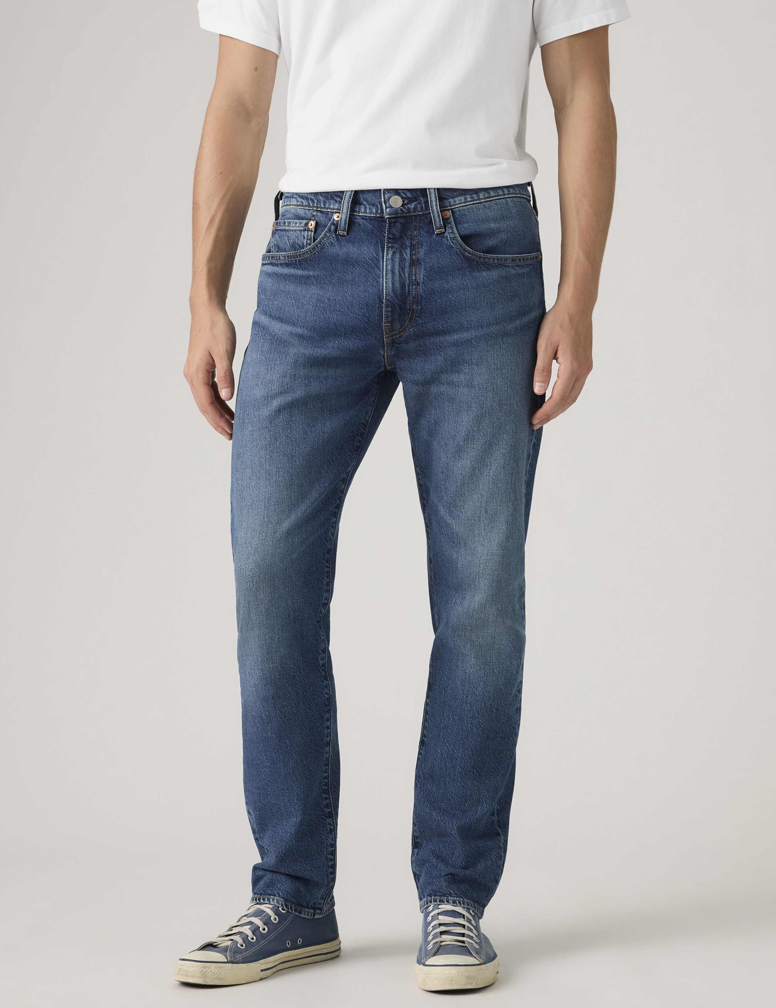 502 Tapered Jeans
