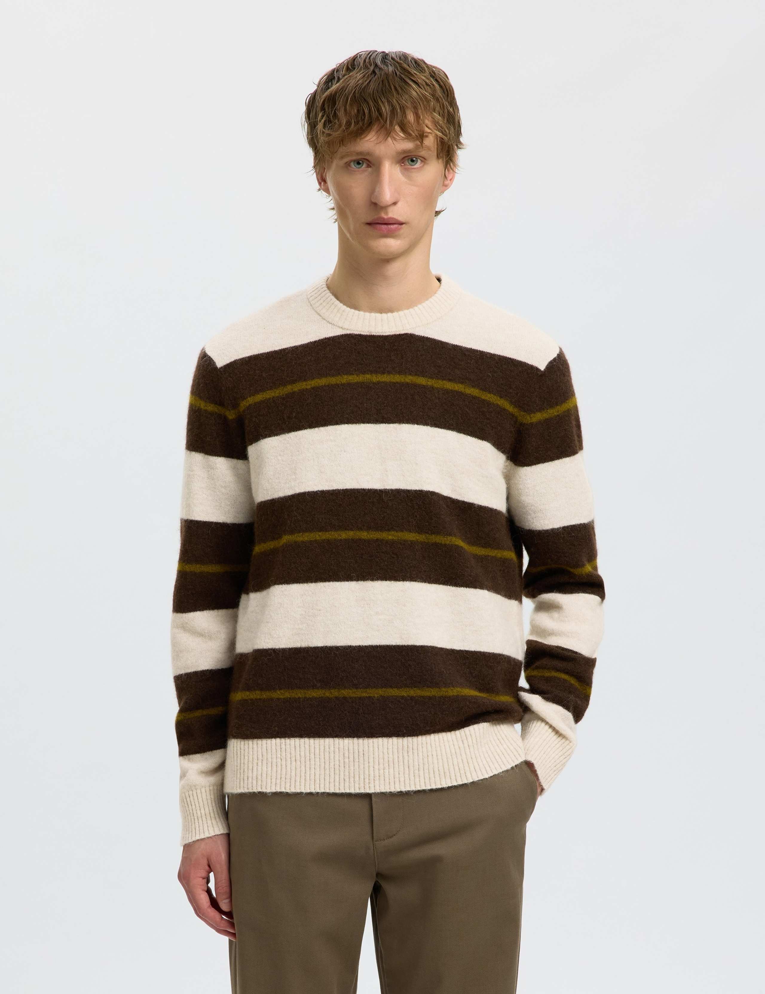 Colour Block Crew Neck Jumper with Alpaca
