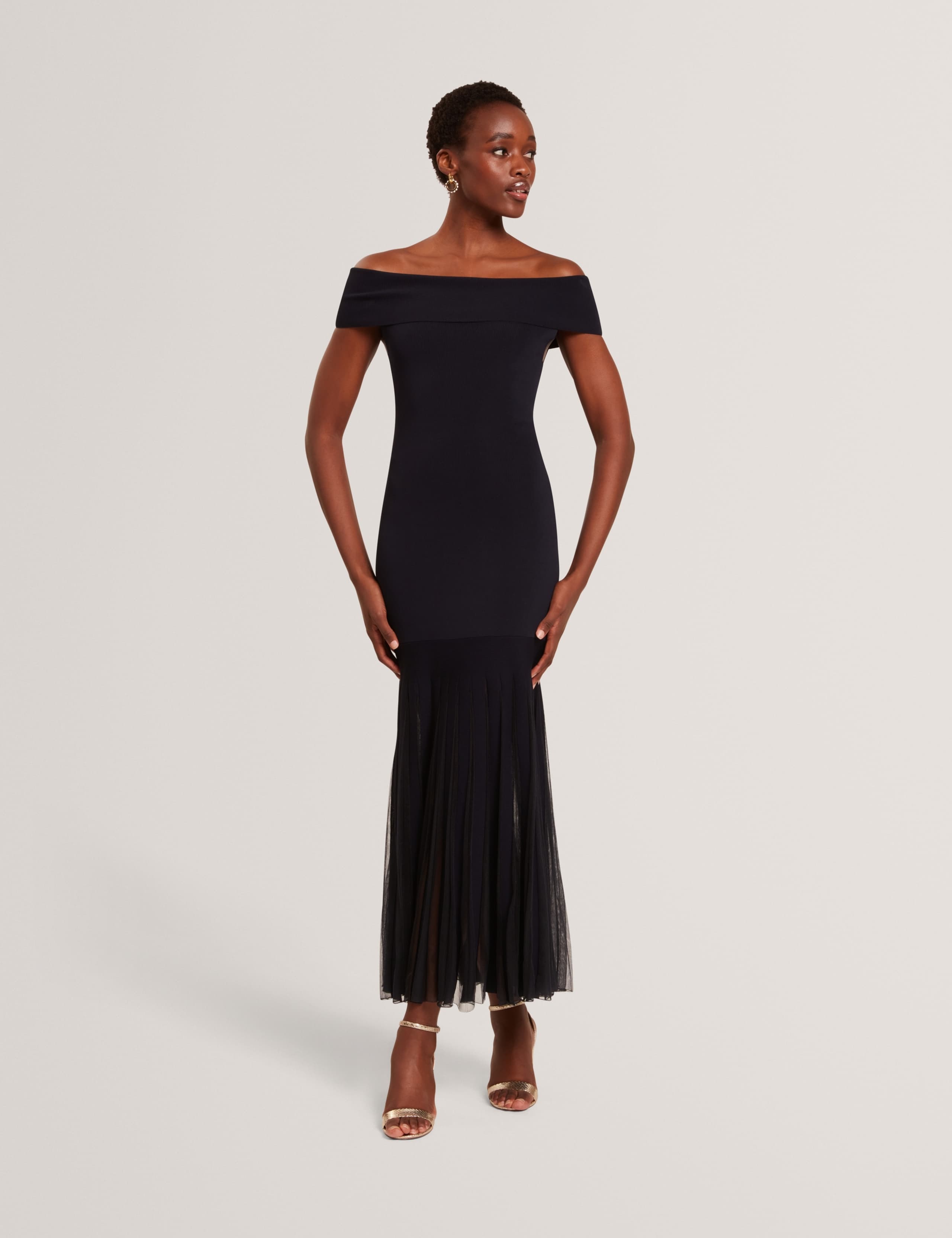 Off the Shoulder Knitted Midaxi Dress