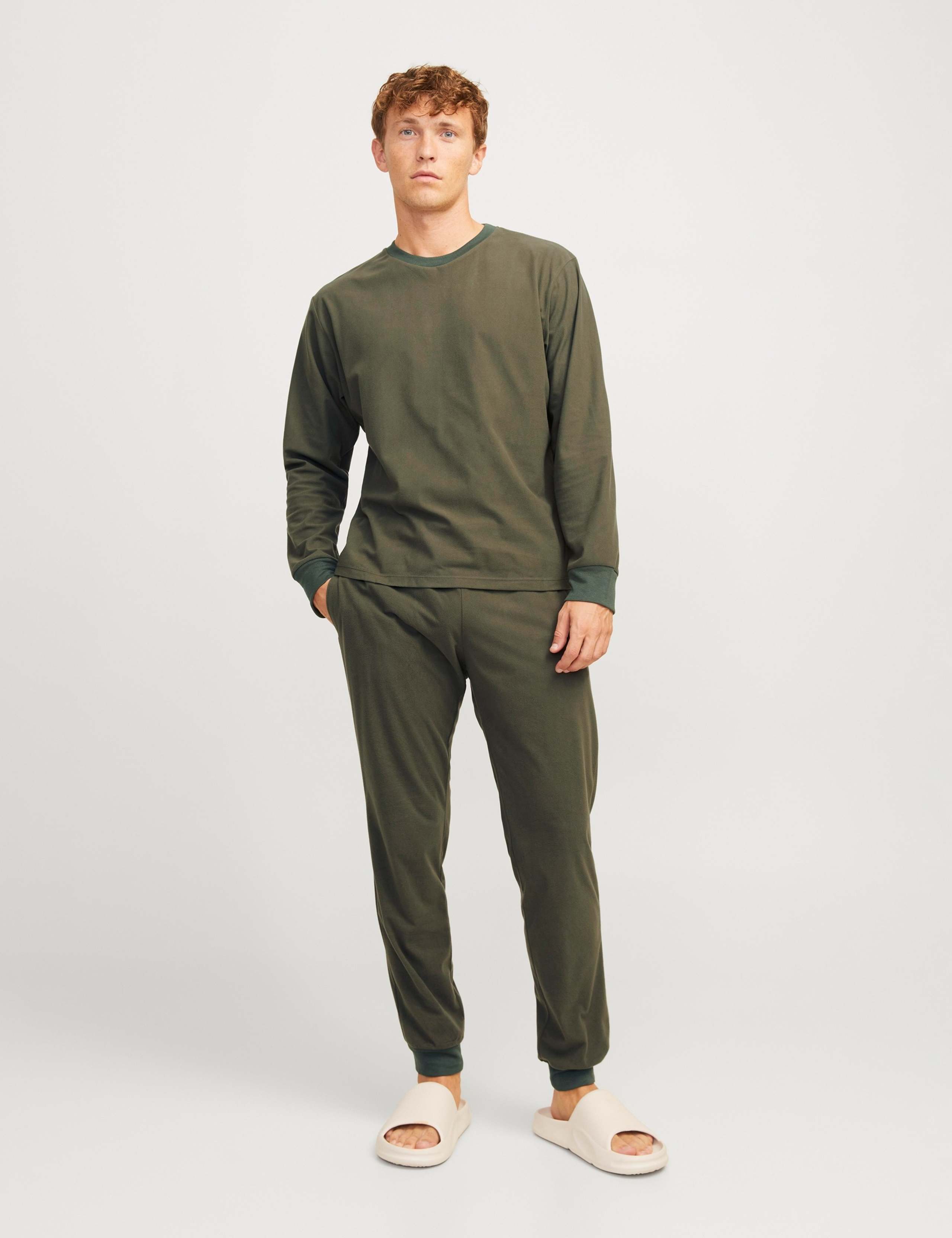 Crew Neck Sweatshirt And Joggers Set