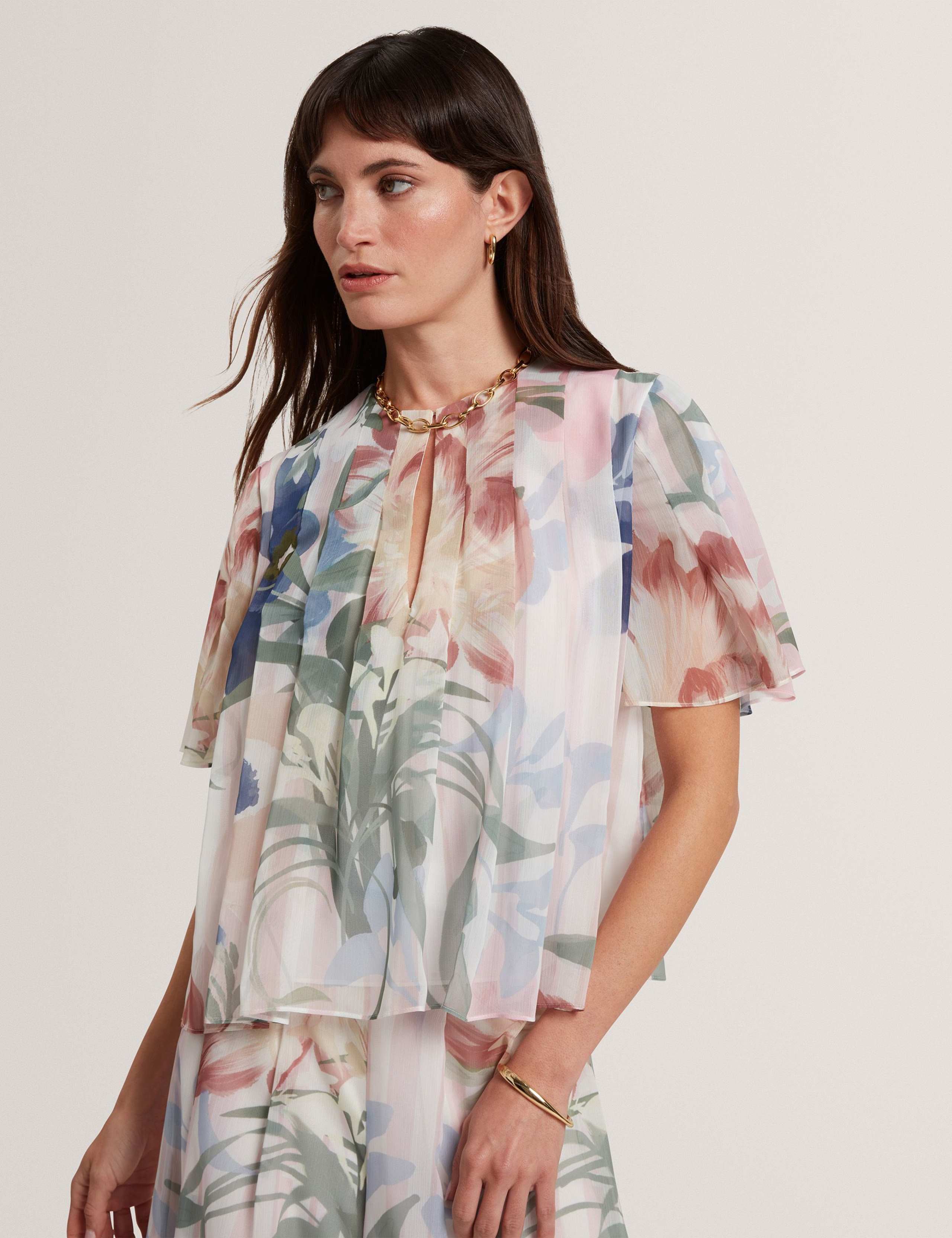 Botanical Print Pleated Angel Sleeve Top