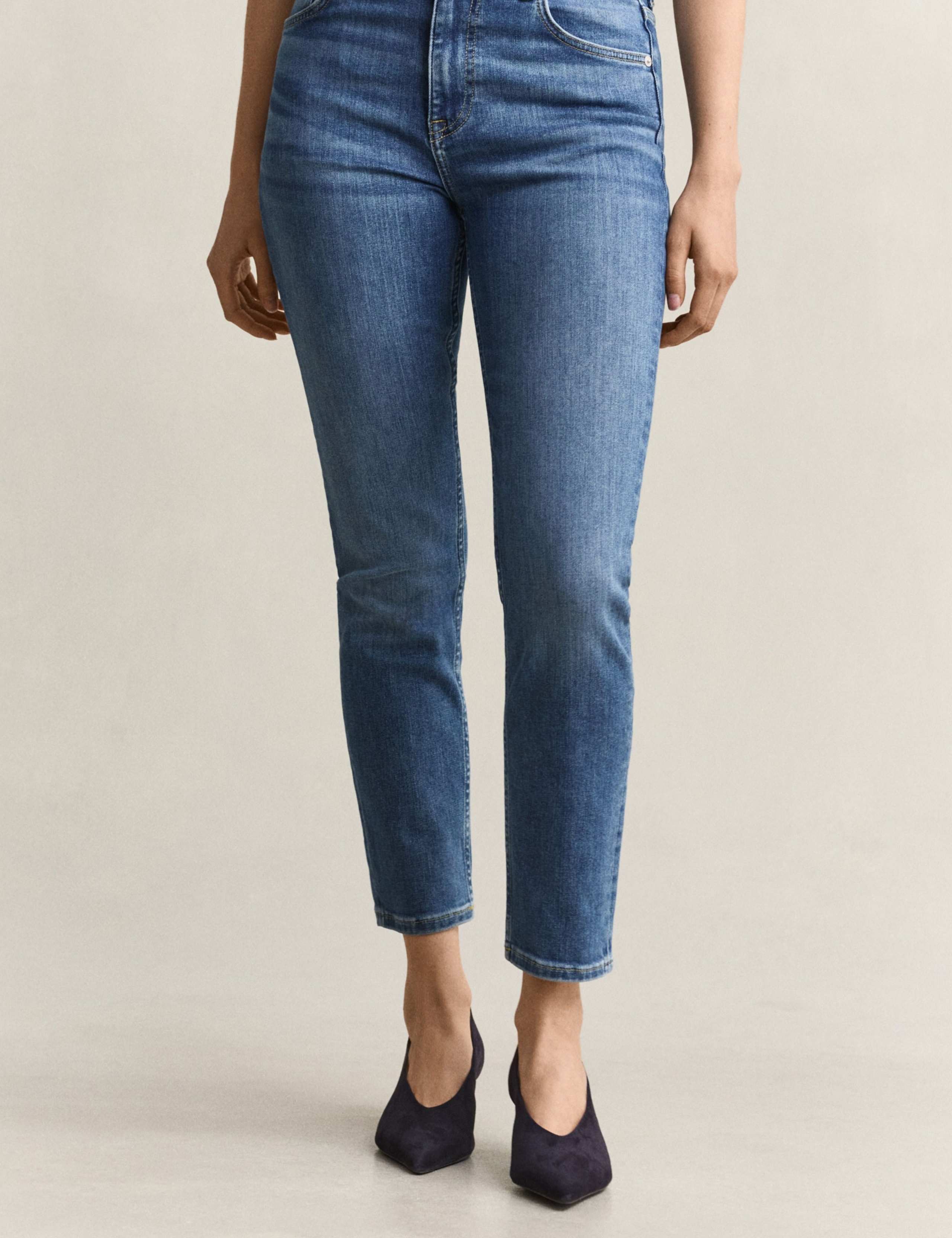 Mid Rise Slim Fit Cropped Jeans
