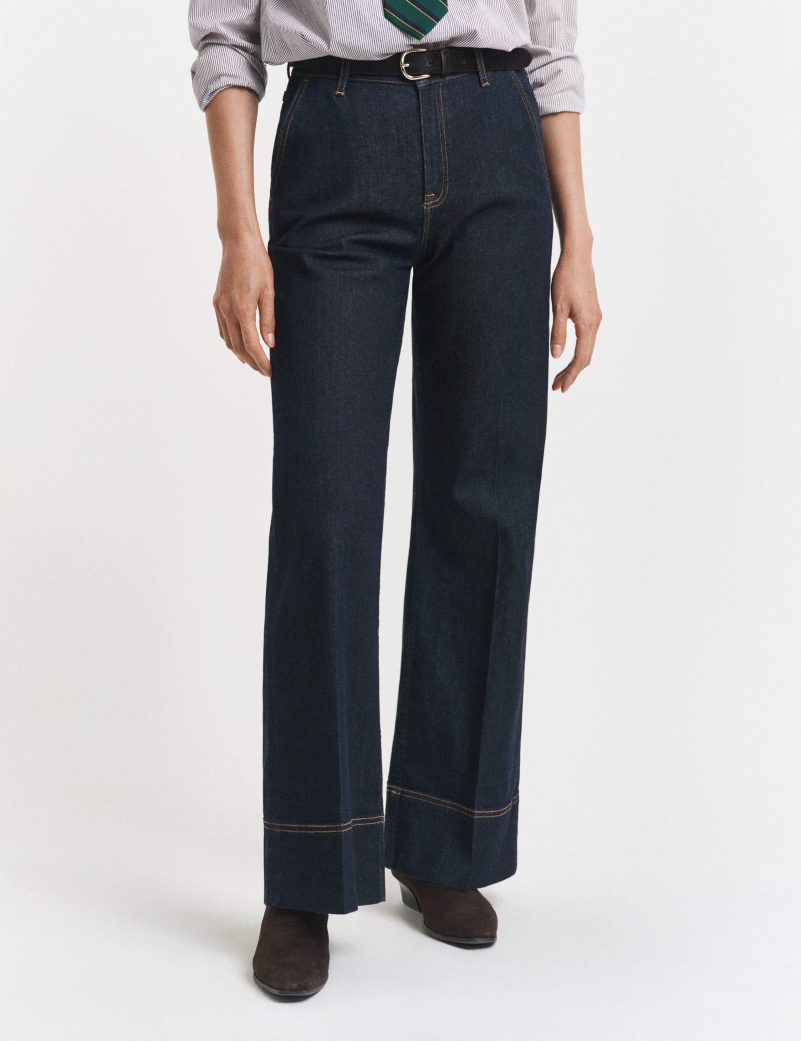 Mid Rise Wide Leg Jeans