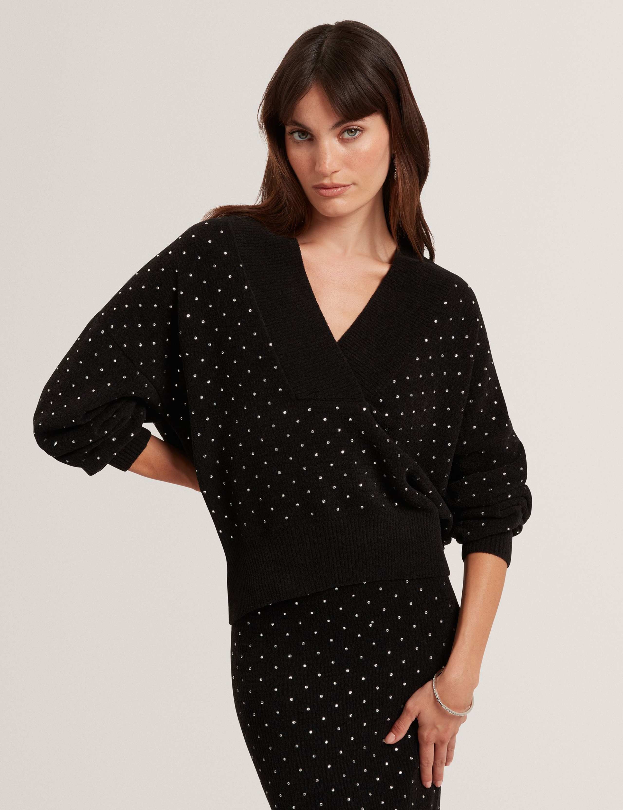 Sequence V-Neck Jumper