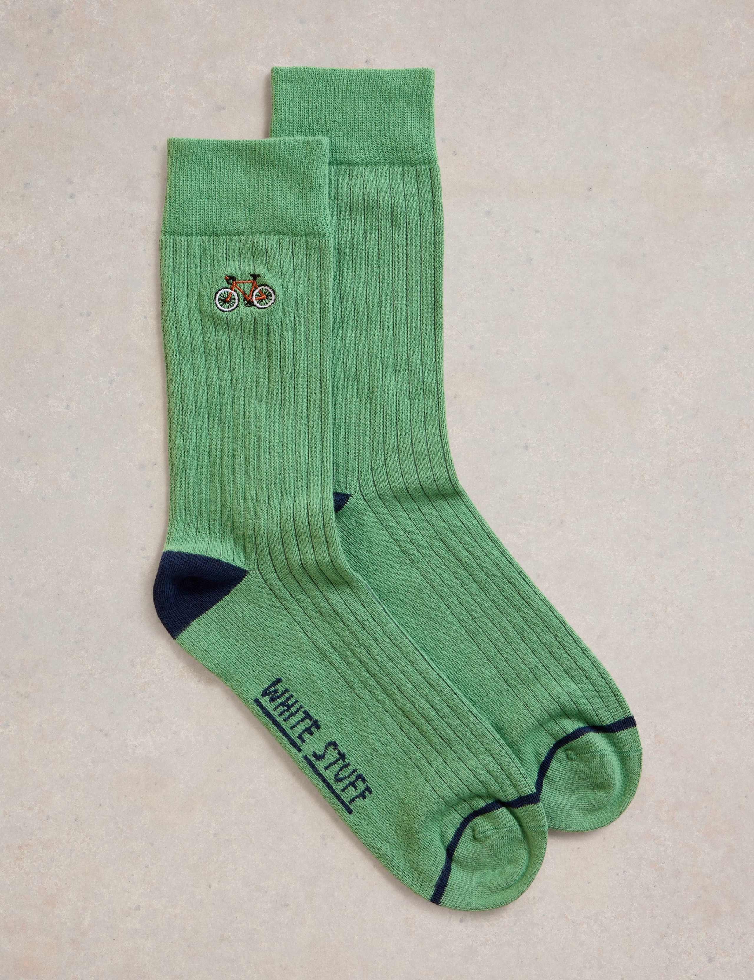 Cotton Rich Embroidered Ribbed Ankle High Socks