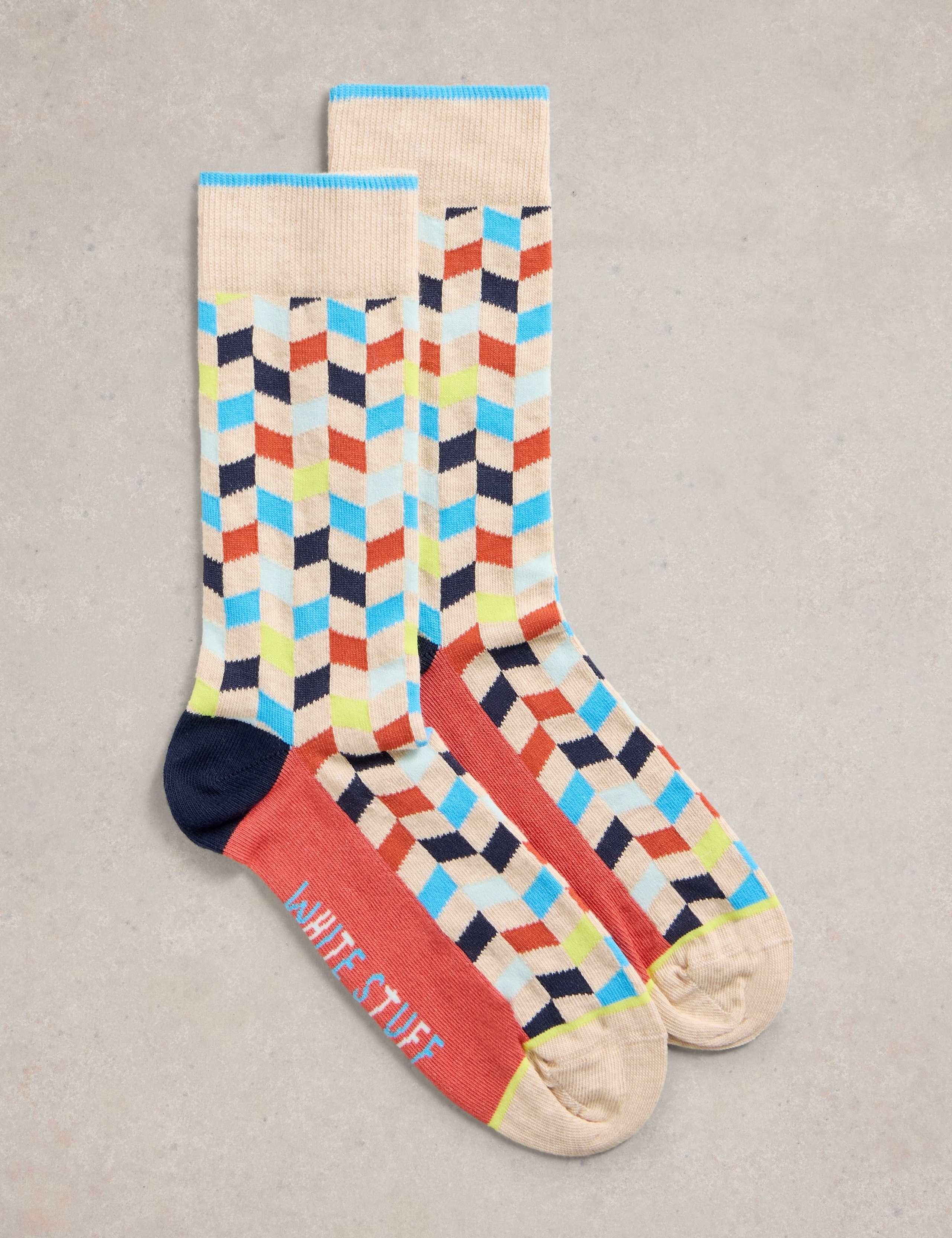 Cotton Rich Geometric Ankle High Socks