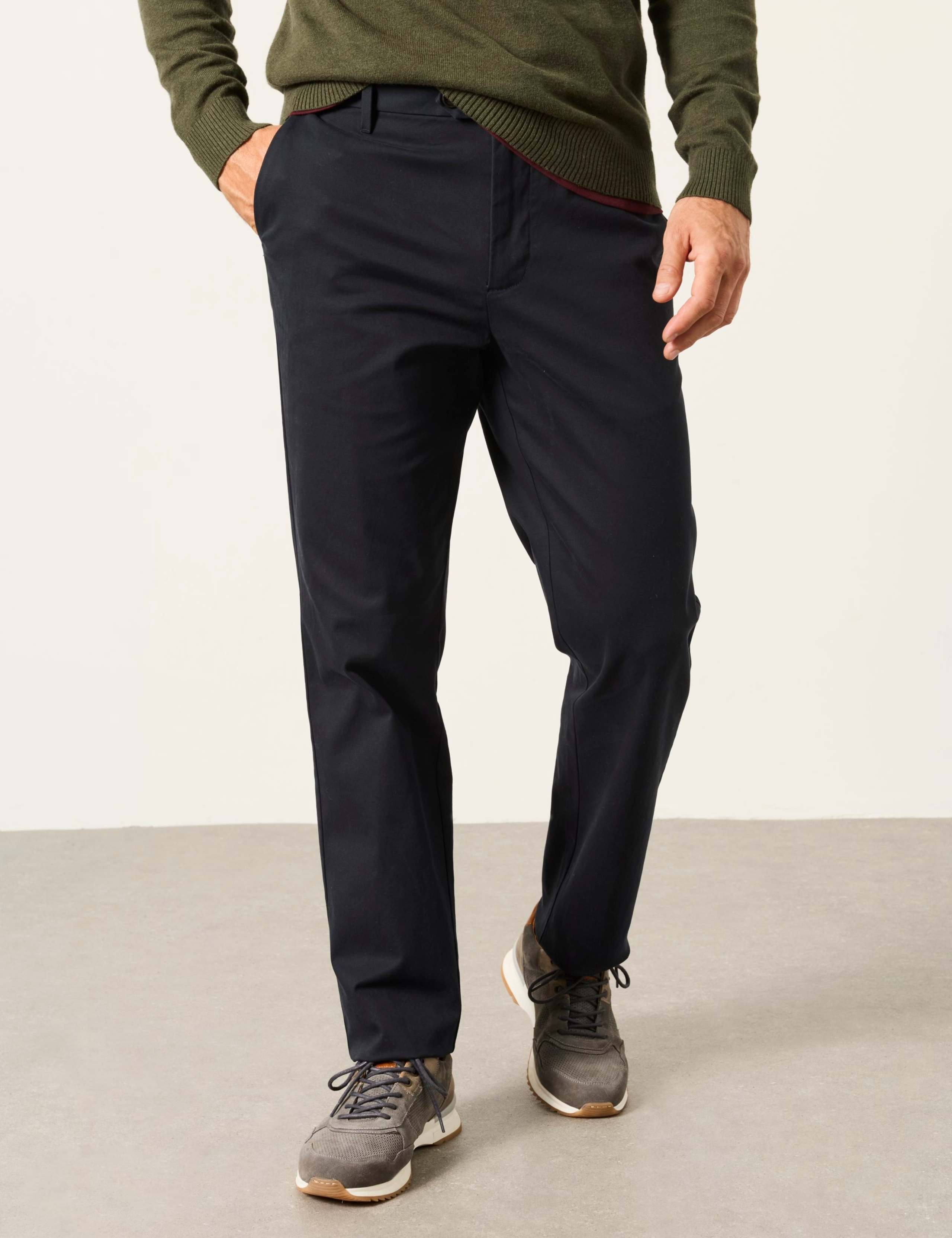 Regular Fit Stretch Chinos
