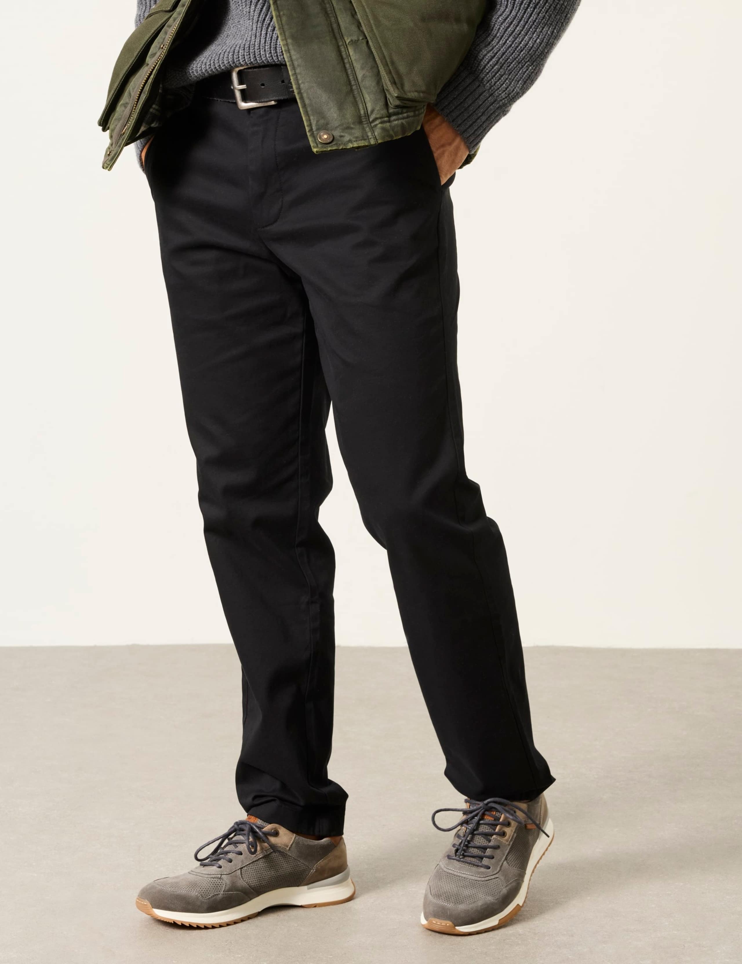 Regular Fit Stretch Chinos