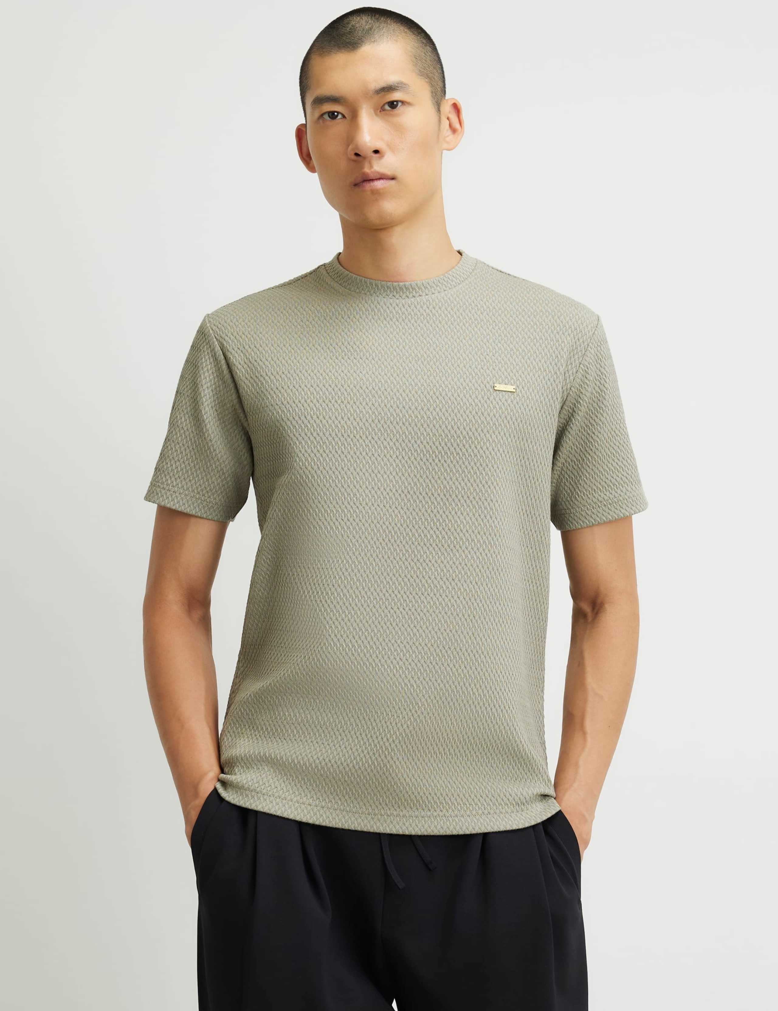 Slim Fit Cotton Blend Jacquard Short Sleeve T-Shirt