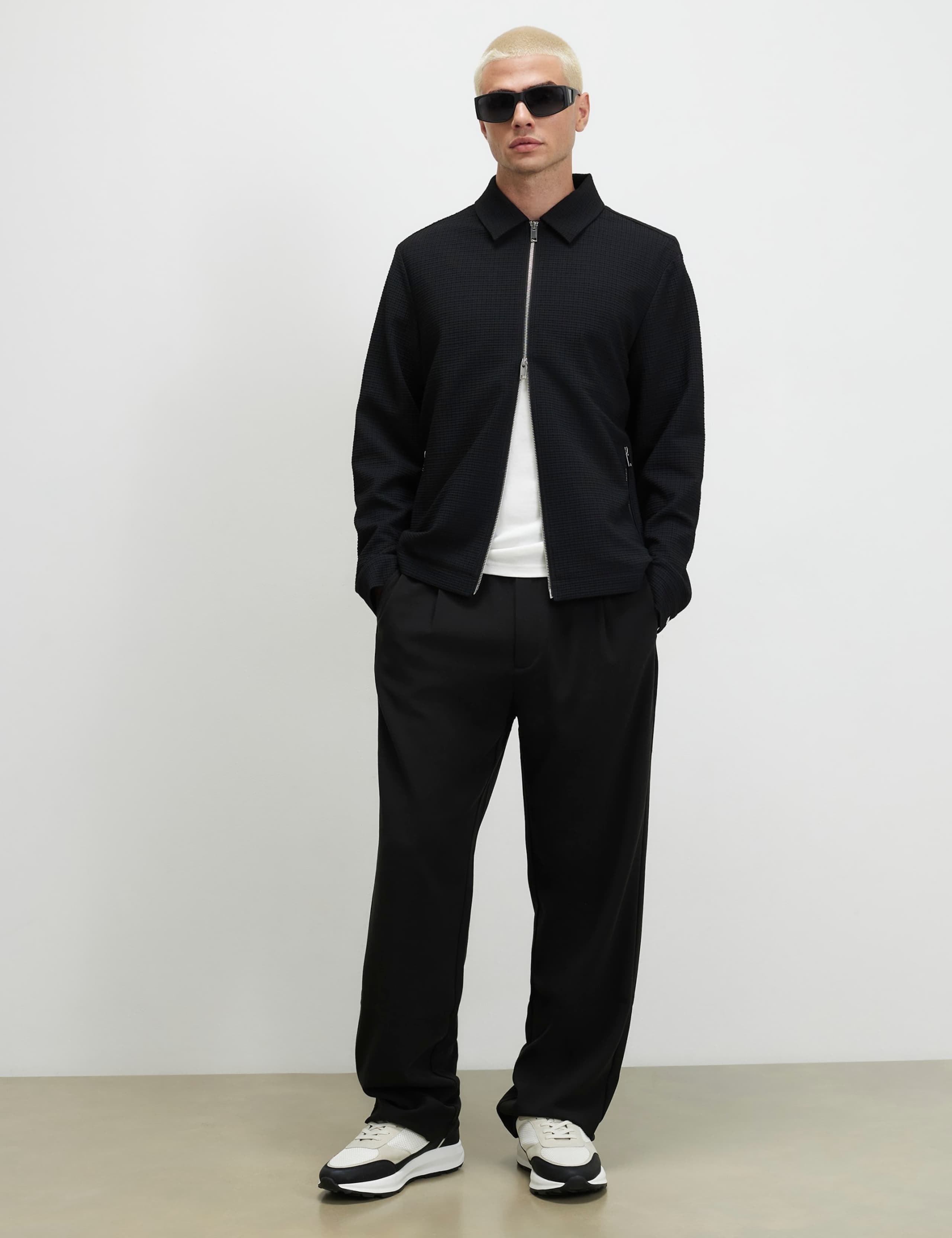 Loose Fit Lightweight Trousers