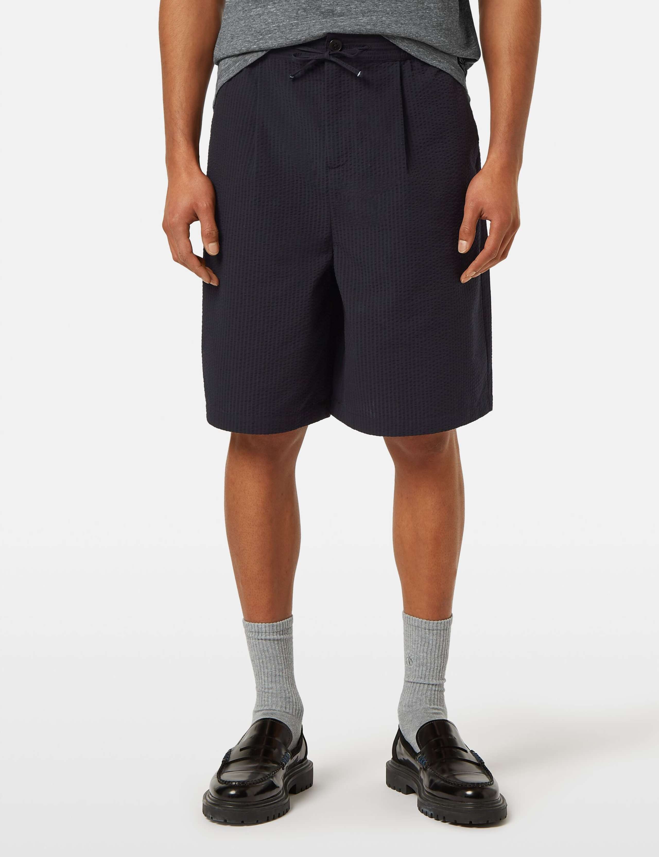 Single Pleat Seersucker Bermuda Shorts