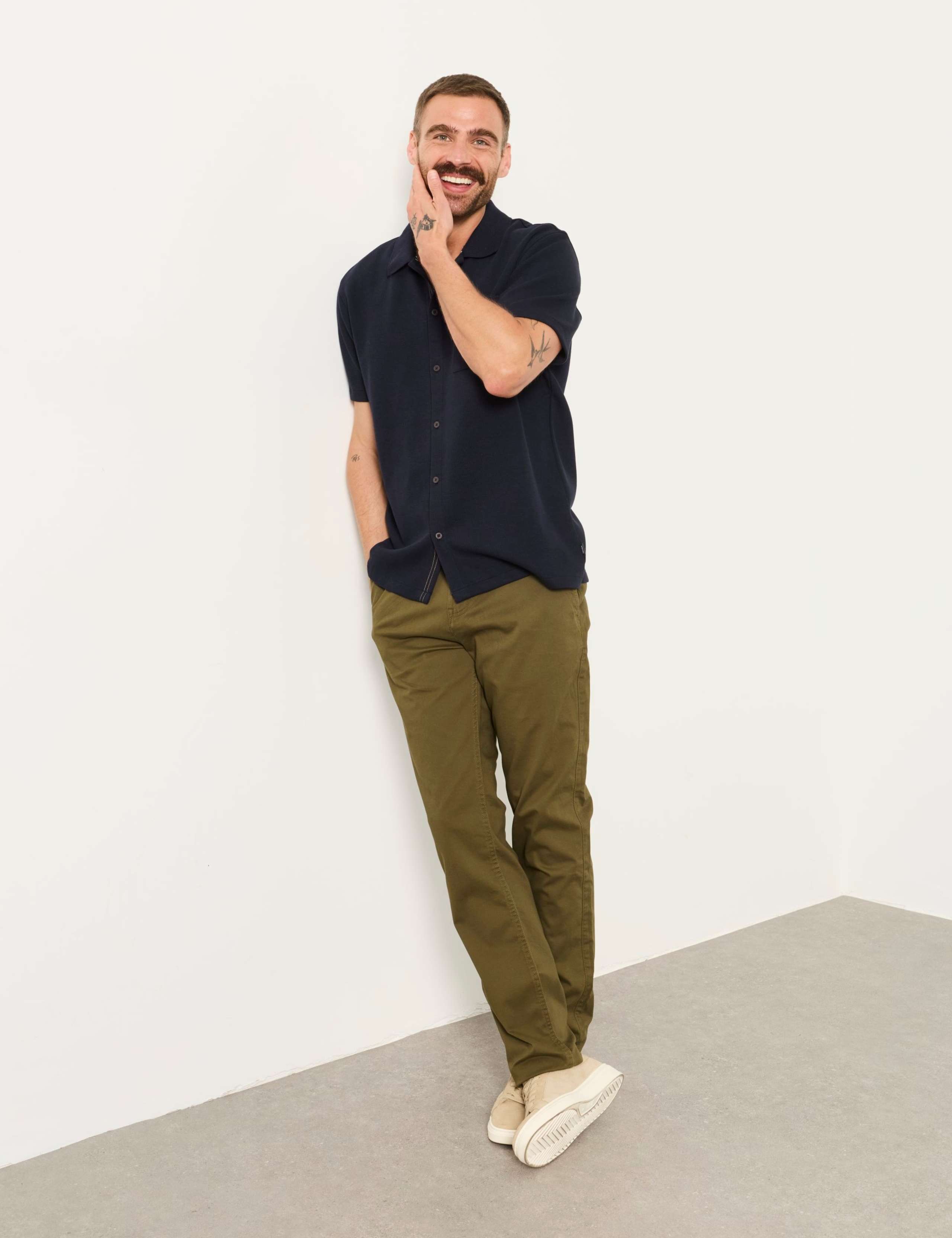 Regular Fit Chinos