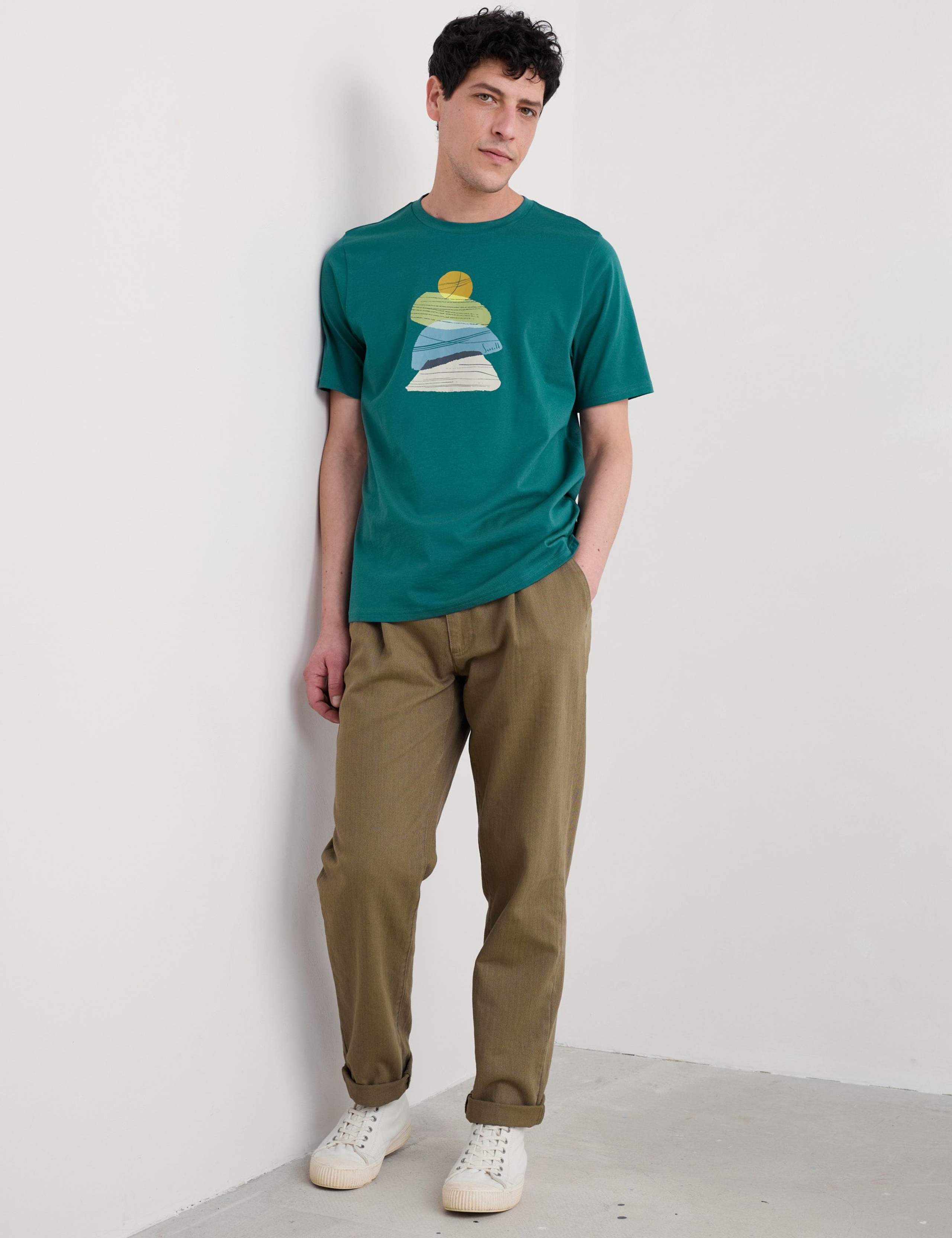 Pure Cotton Stone Sculpture Graphic T-Shirt