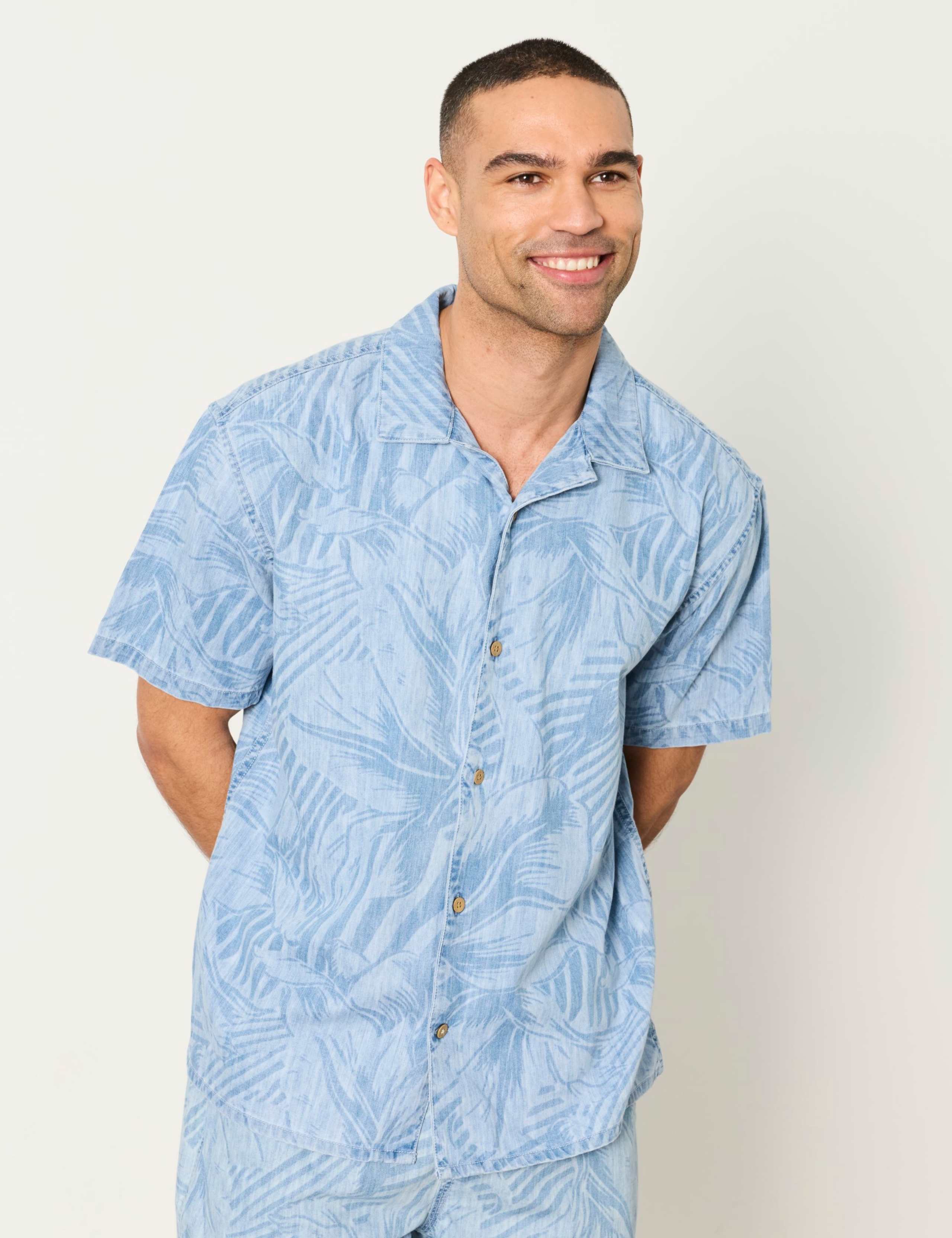 Relaxed Fit Denim Printed Short Sleeve Shirt