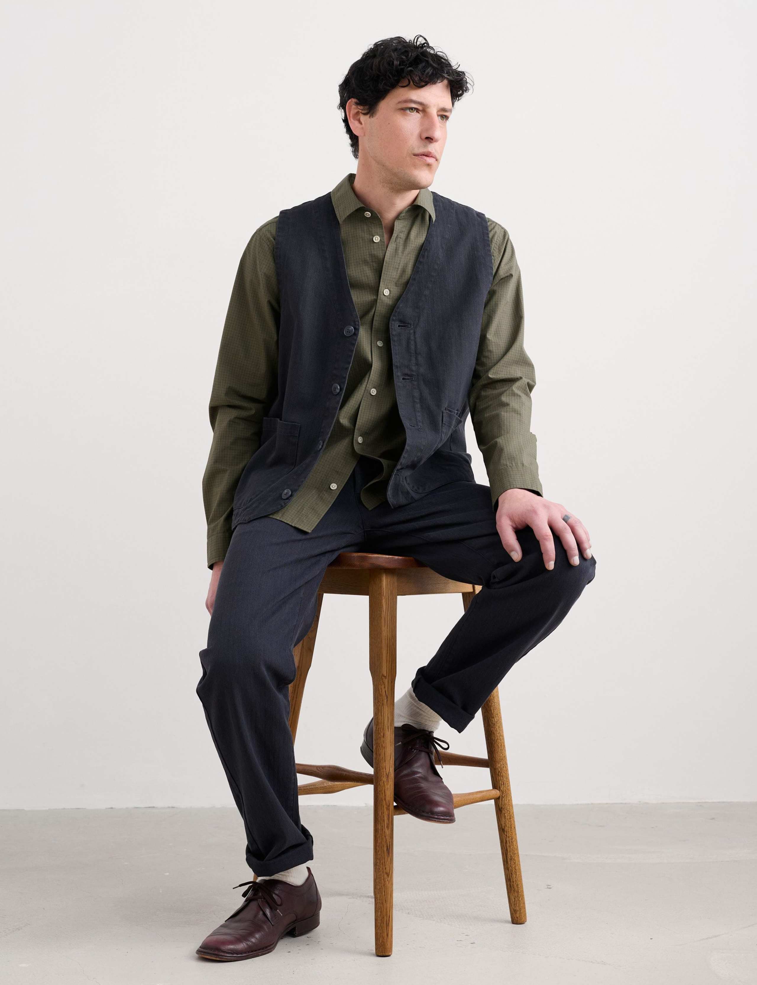 Regular Fit Linen Rich Herringbone Waistcoat