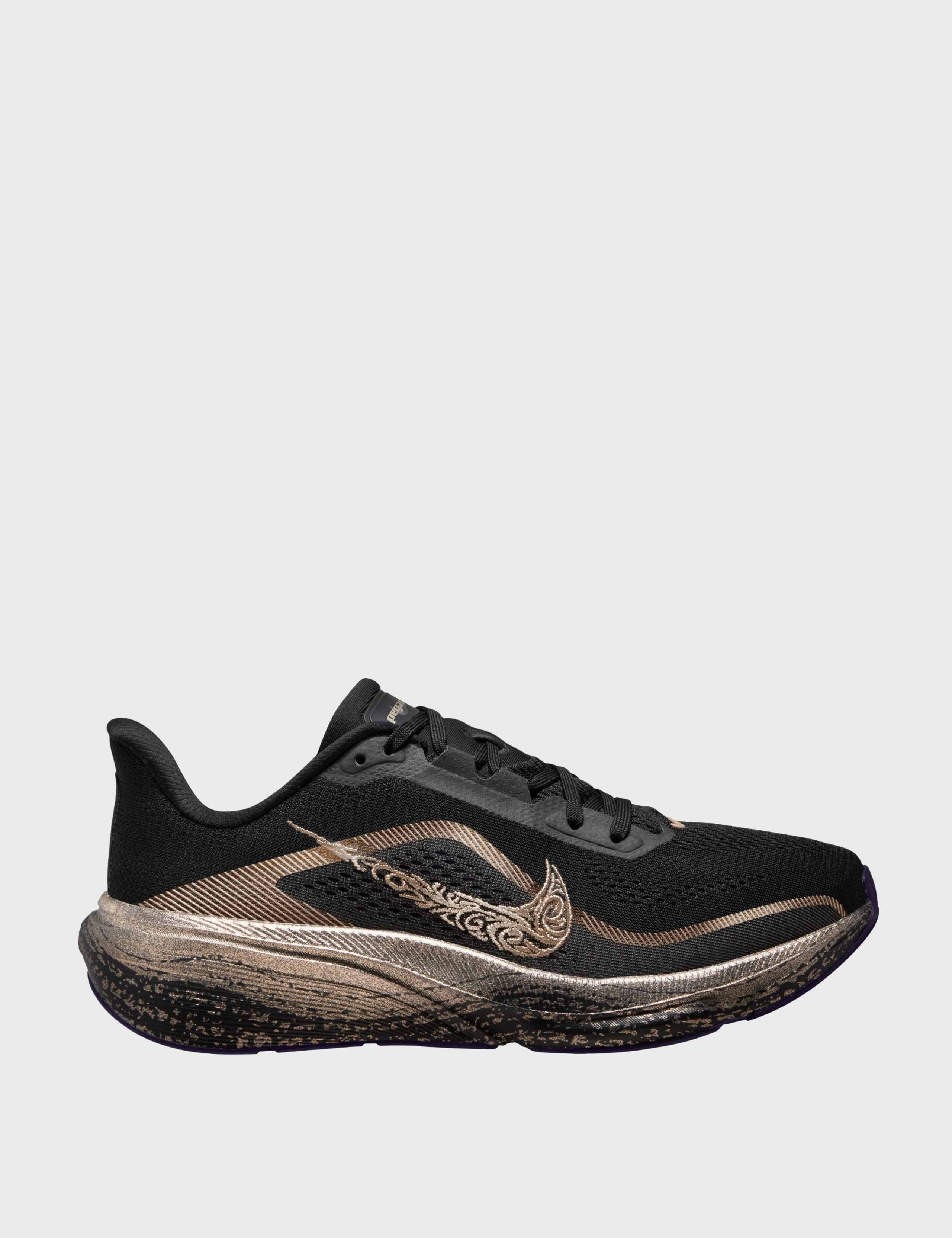 Nike Pegasus 42 Keely Hodgkinson Trainers