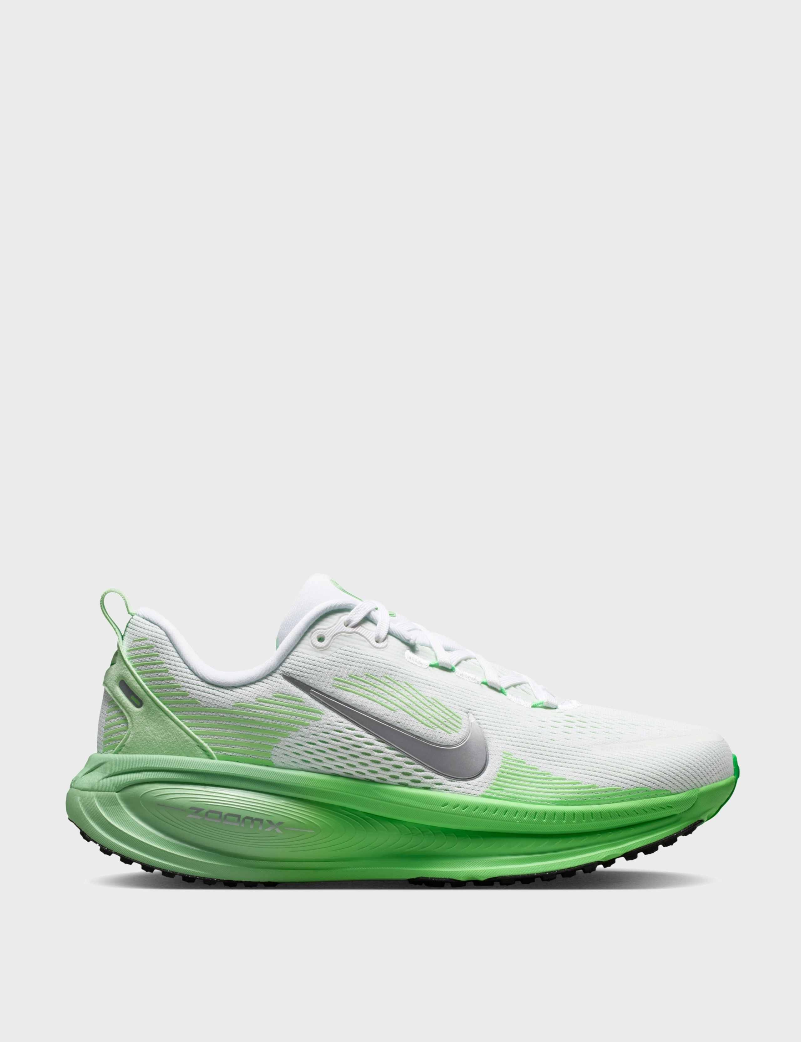 Nike Vomero 18 Trainers