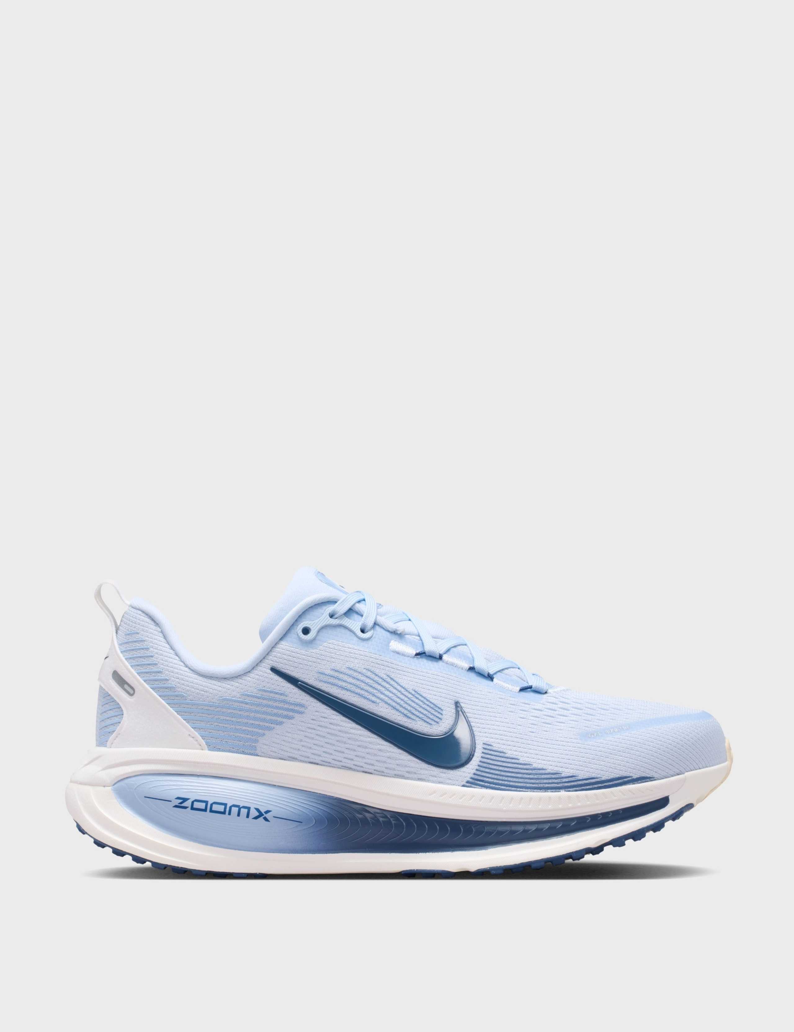 Nike Vomero 18 Trainers